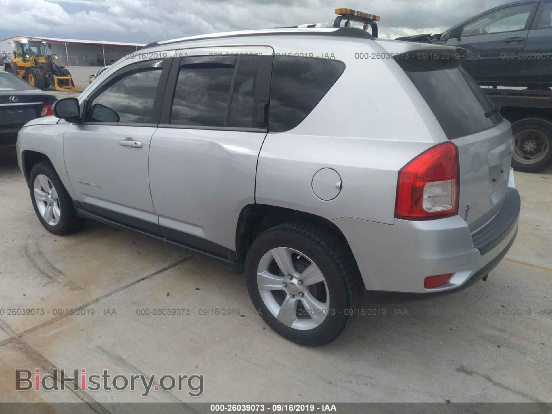 2011 JEEP COMPASS - VIN: 1J4NT1FA5BD171075 - Фото 3