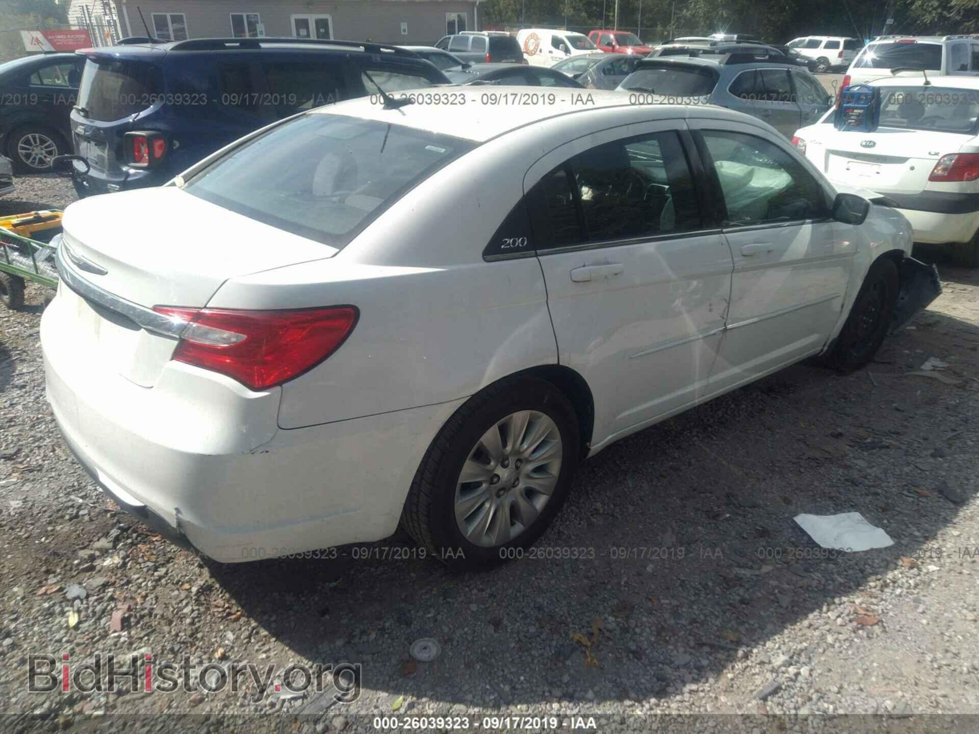 2012 CHRYSLER 200 - VIN: 1C3CCBAB6CN222411 - Фото 4