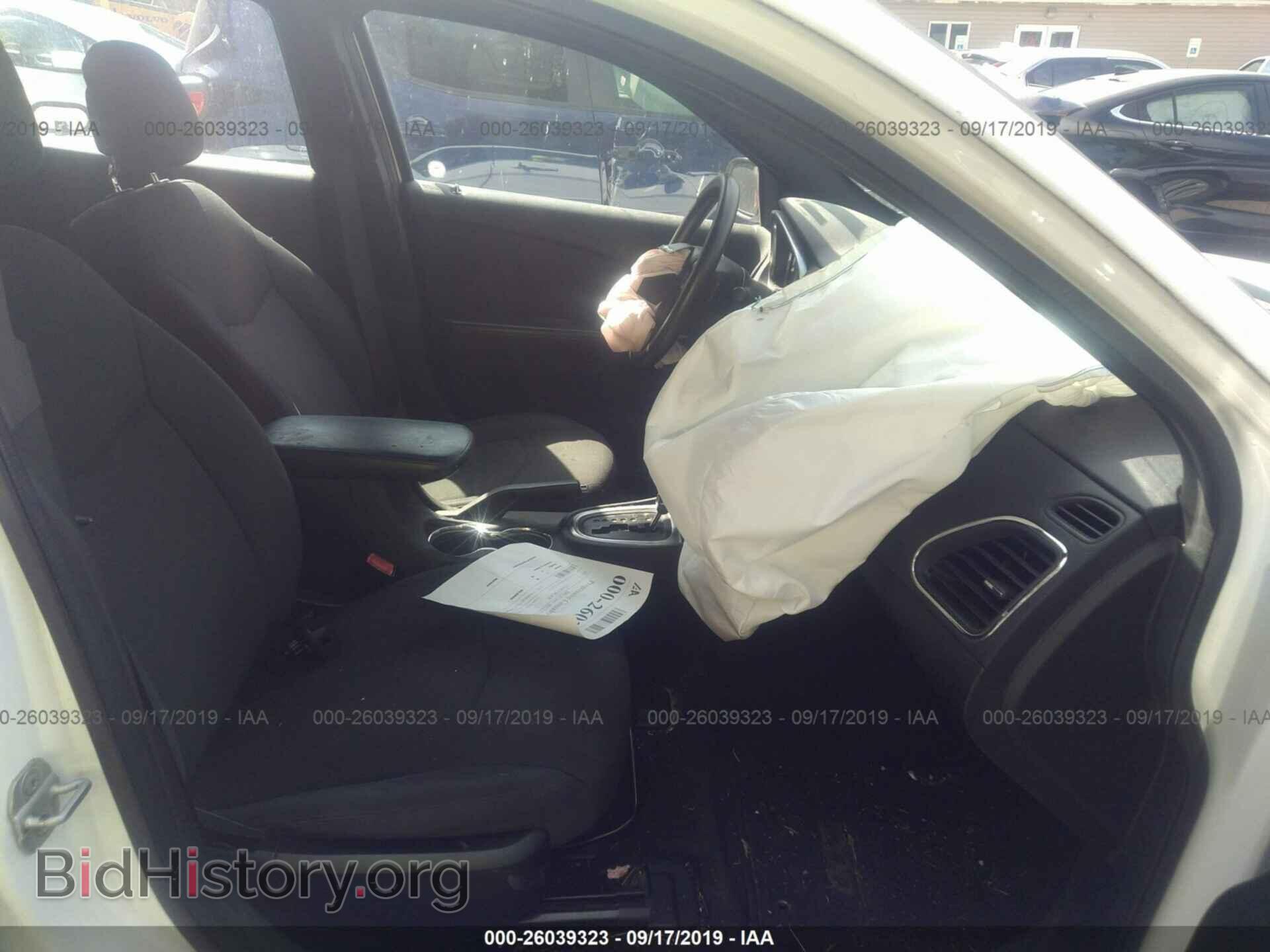 2012 CHRYSLER 200 - VIN: 1C3CCBAB6CN222411 - Фото 5