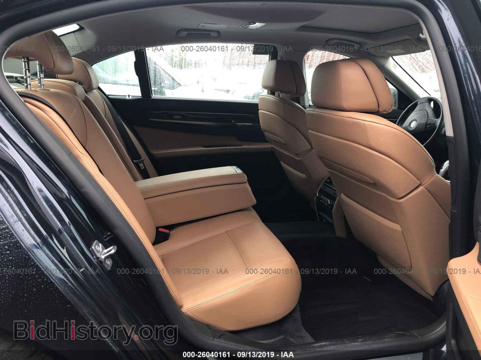 2011 BMW 750 - VIN: WBAKC8C52BC433291 - Фото 8