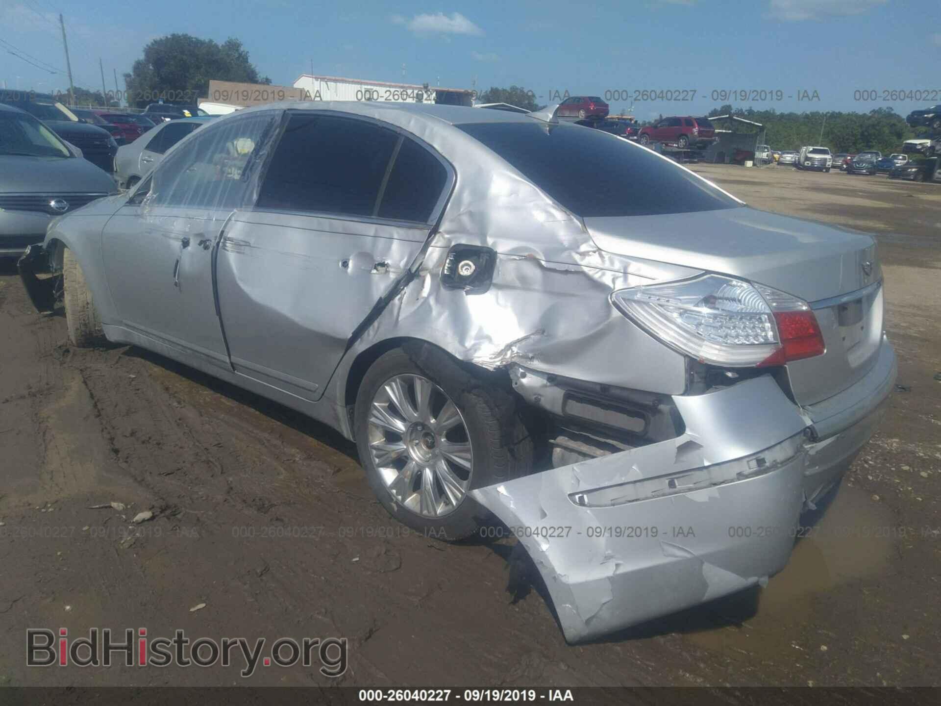 2010 HYUNDAI GENESIS - VIN: KMHGC4DE0AU100933 - Фото 3