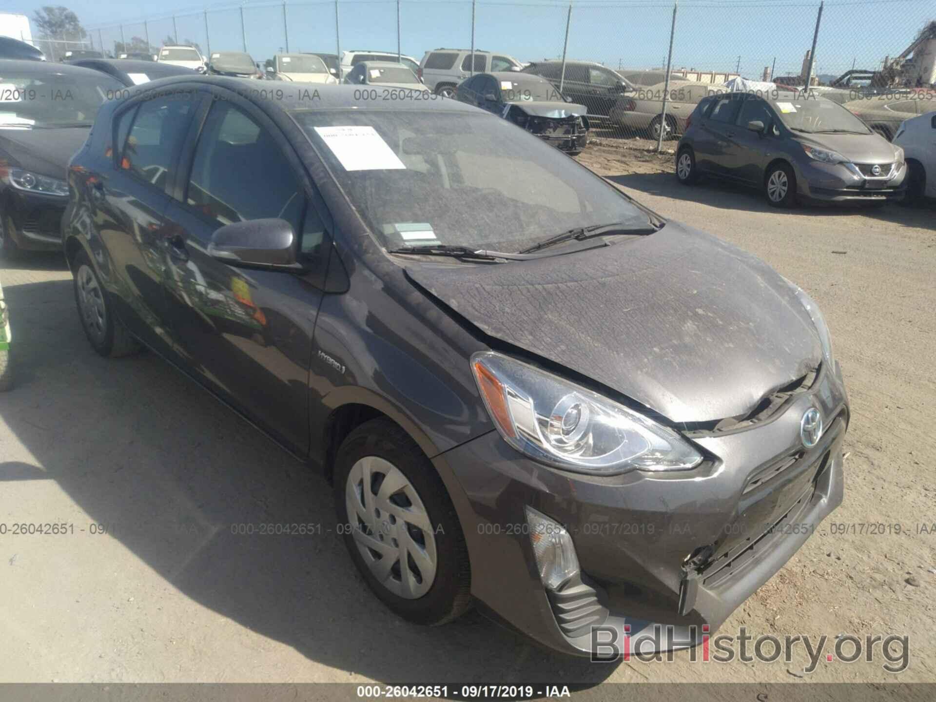 Photo JTDKDTB30G1136199 - TOYOTA PRIUS C 2016