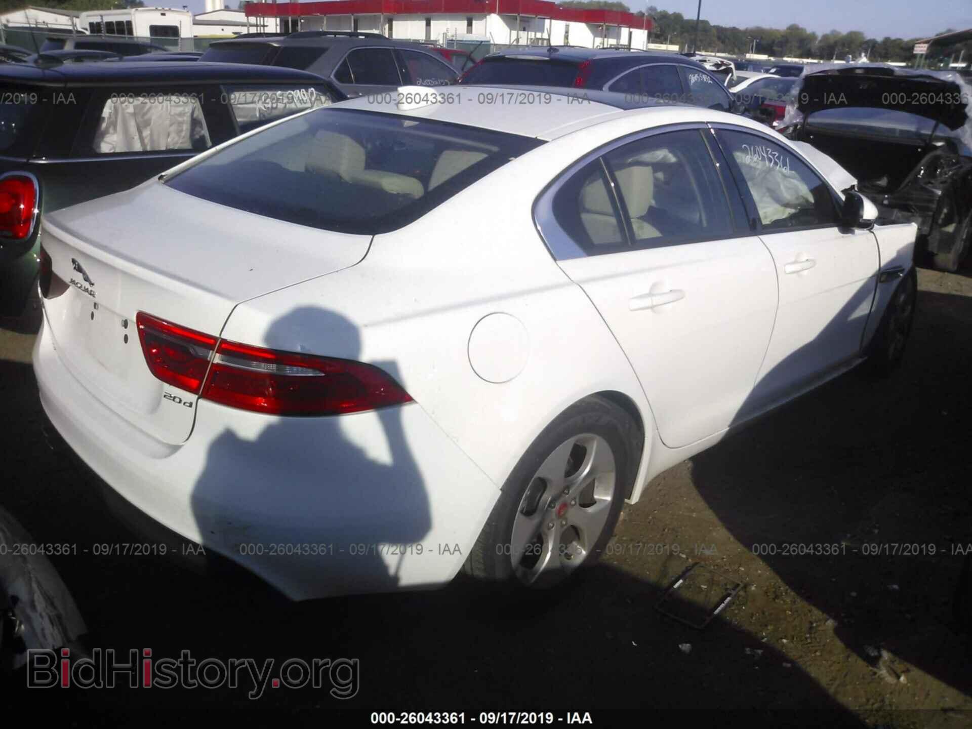 2017 JAGUAR XE - VIN: SAJAR4BN6HCP12194 - Фото 4
