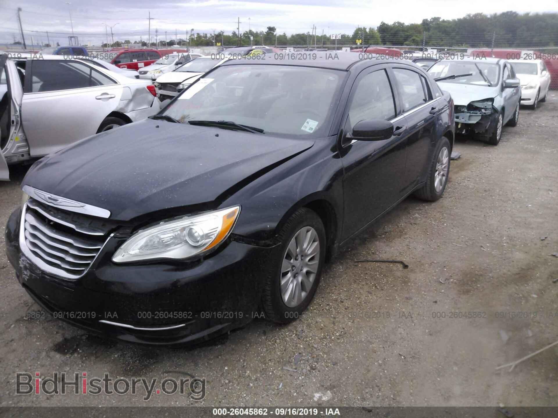 2014 CHRYSLER 200 - VIN: 1C3CCBAB3EN141496 - Photo 2