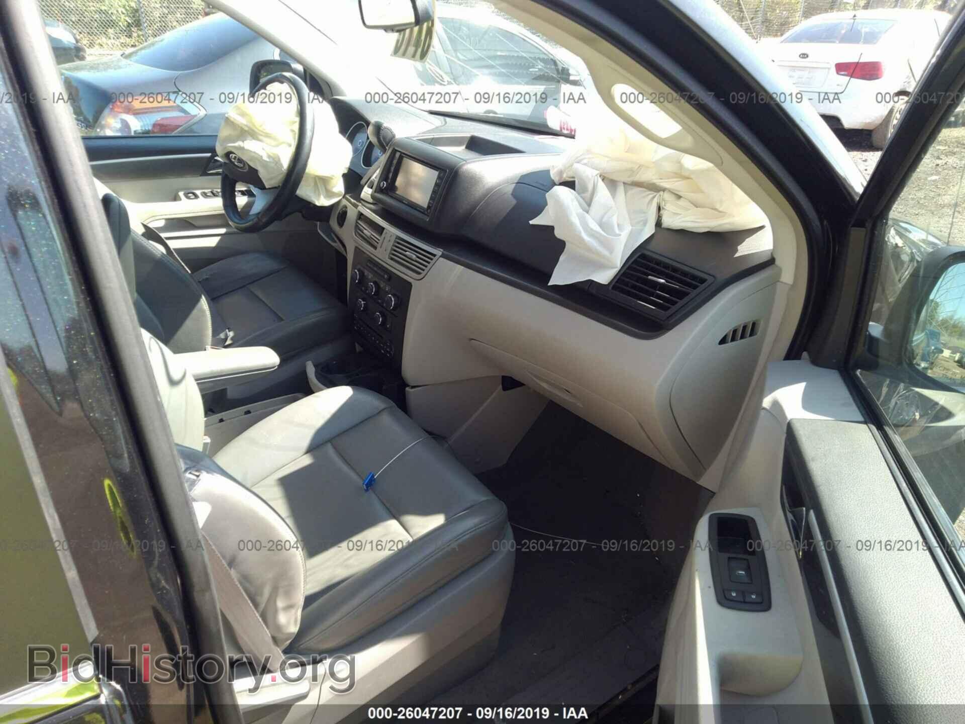 2010 VOLKSWAGEN ROUTAN - VIN: 2V4RW3D13AR242515 - Фото 5
