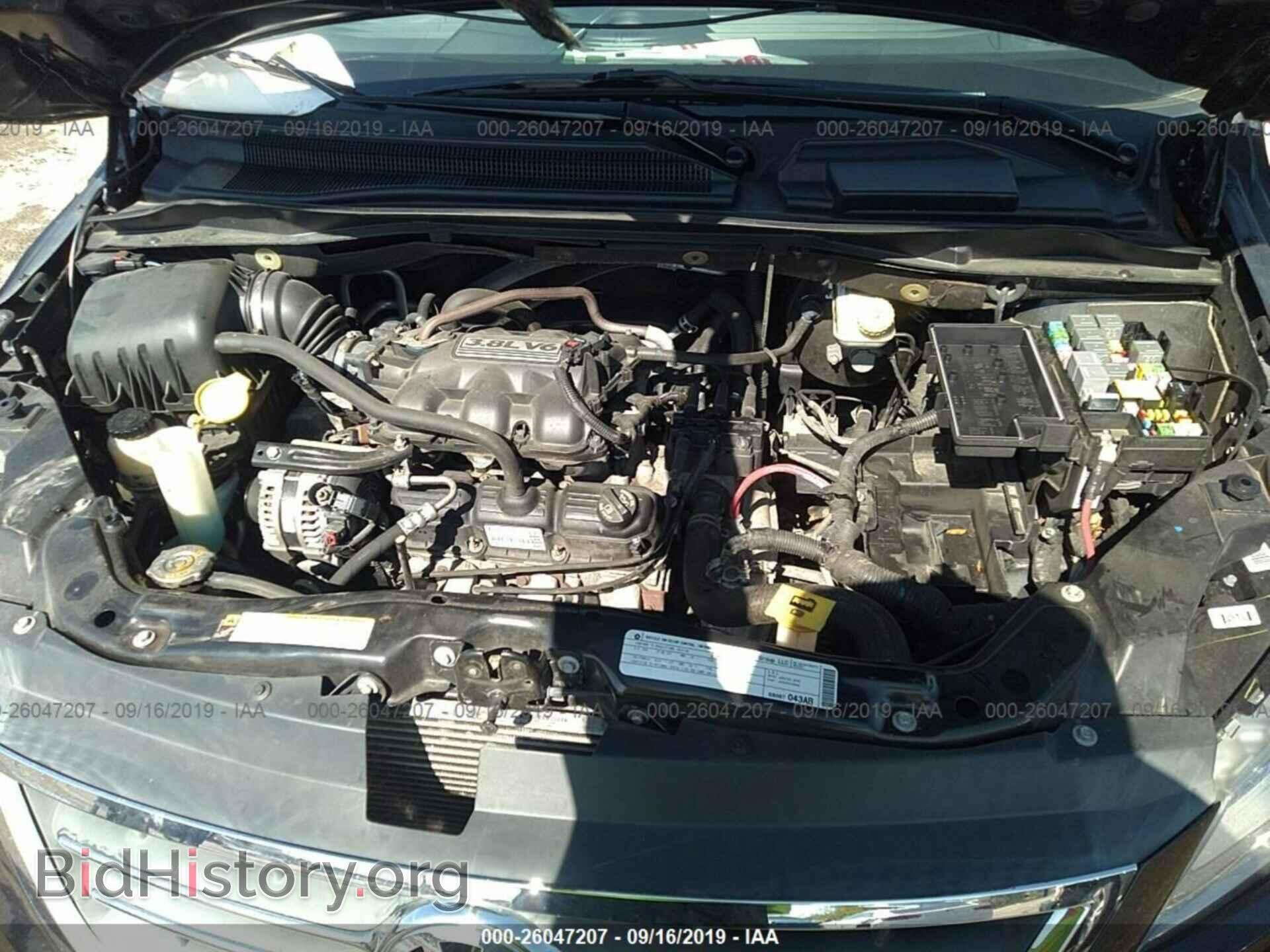 2010 VOLKSWAGEN ROUTAN - VIN: 2V4RW3D13AR242515 - Фото 10