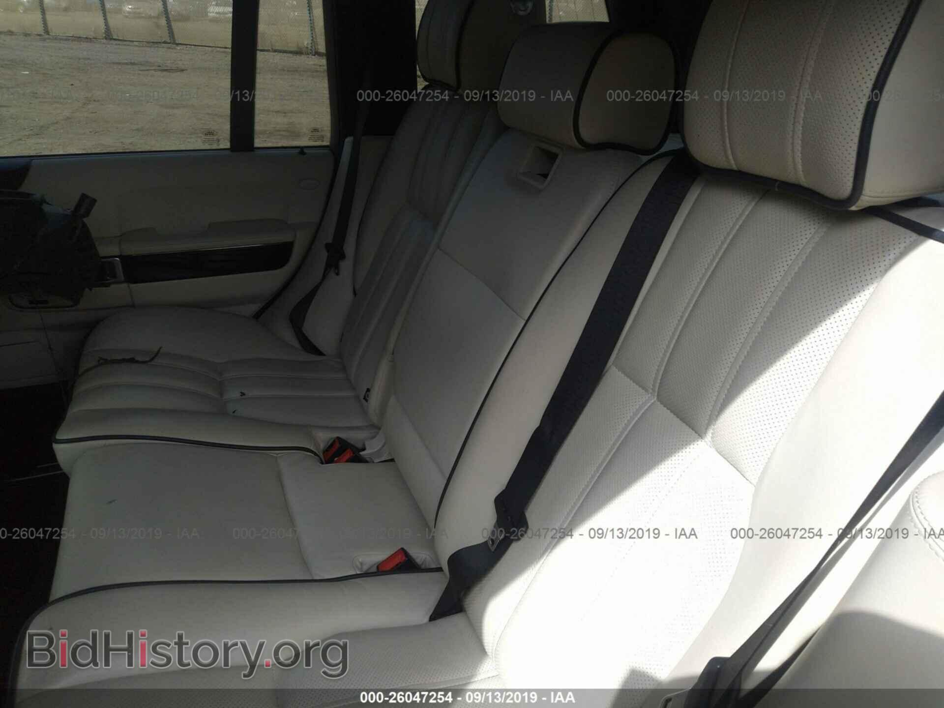 2011 LAND ROVER RANGE ROVER - VIN: SALMF1D46BA340732 - Фото 8