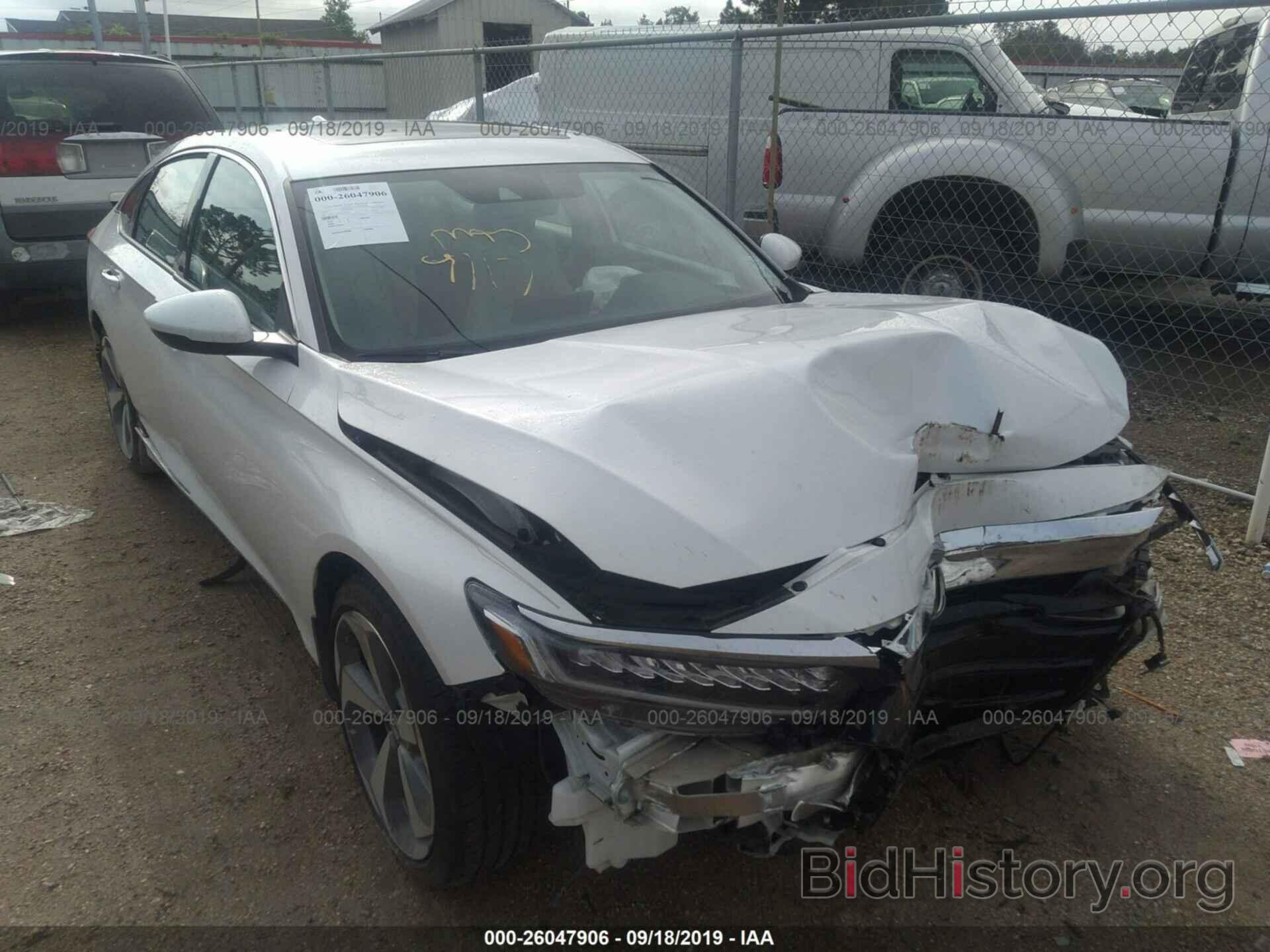 Photo 1HGCV1F98JA068389 - HONDA ACCORD 2018