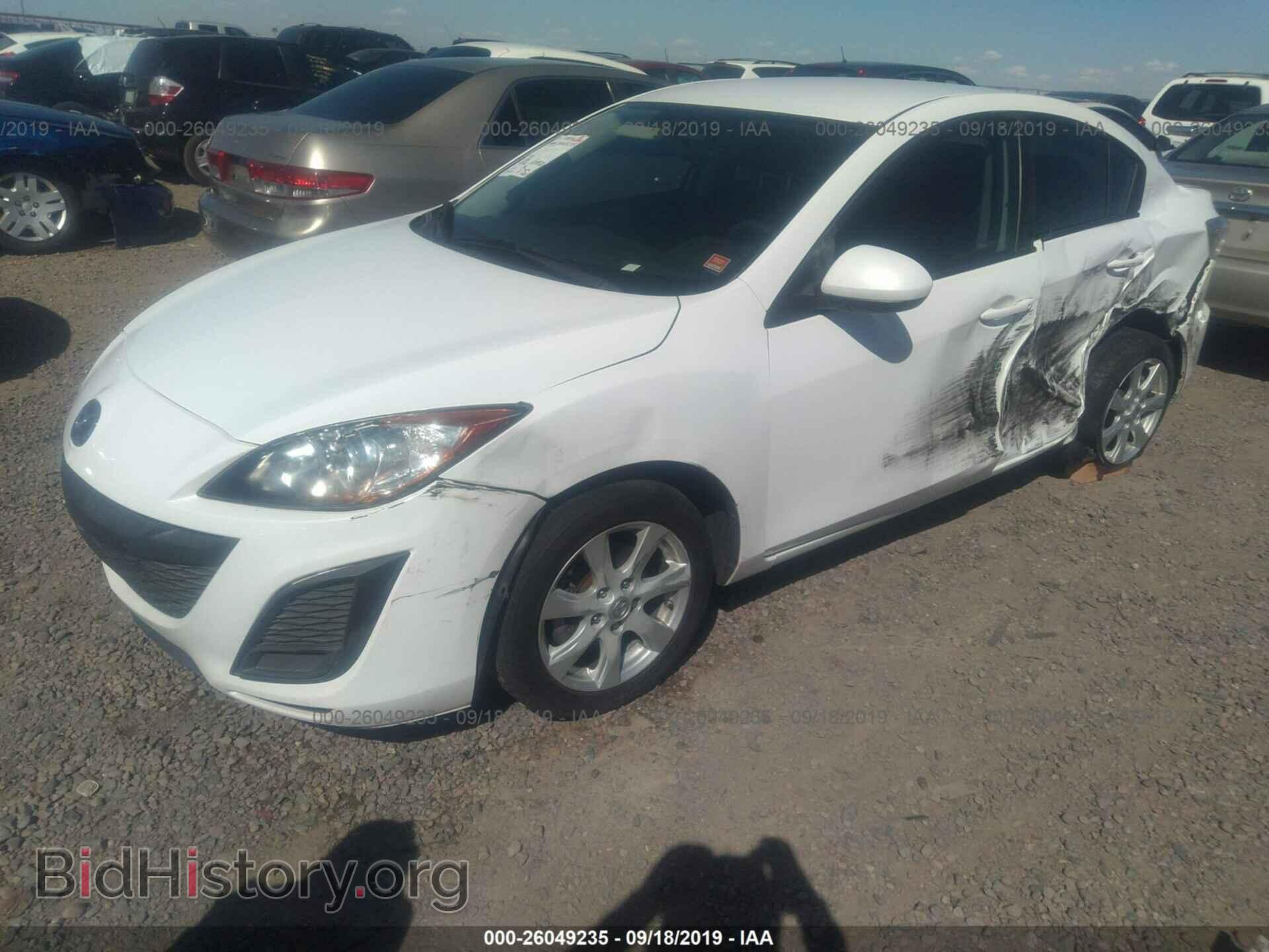 2011 MAZDA 3 - VIN: JM1BL1VF9B1486419 - Фото 2
