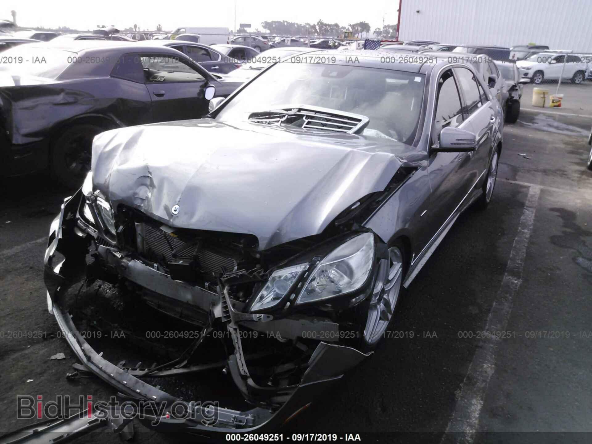 2012 MERCEDES-BENZ E - VIN: WDDHF9BB2CA605419 - Фото 2