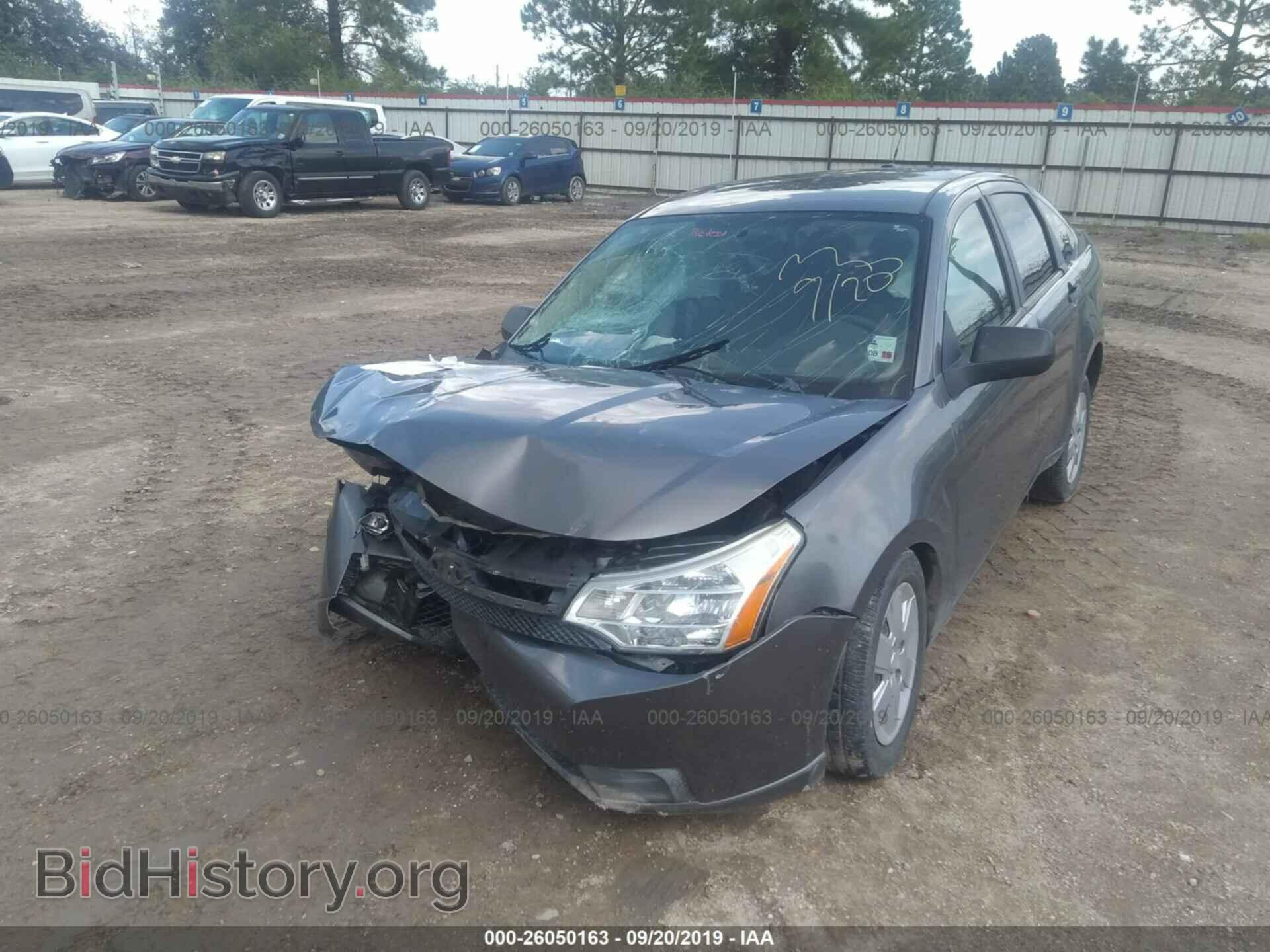 2010 FORD FOCUS - VIN: 1FAHP3EN5AW250620 - Фото 2