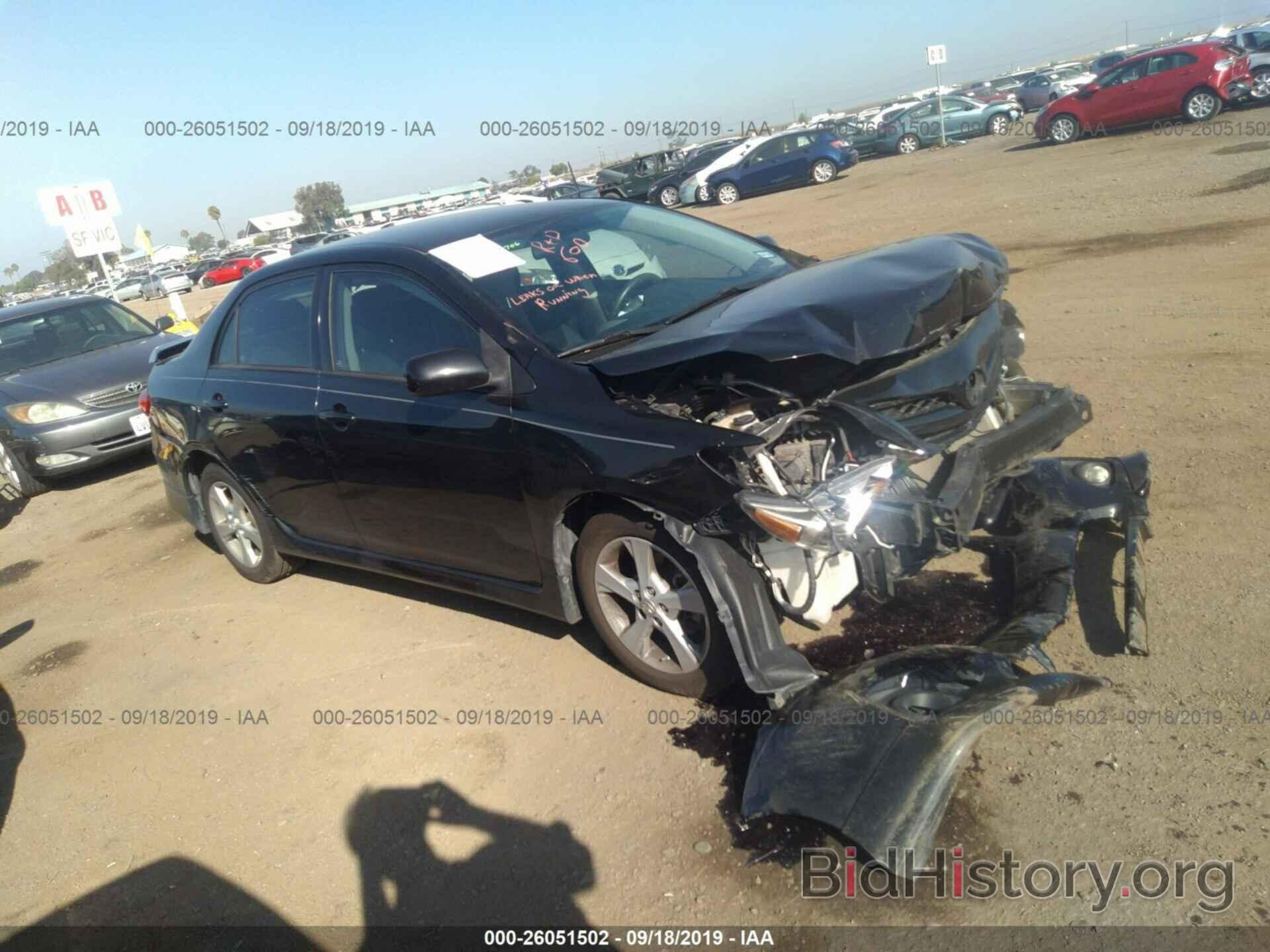 Photo 2T1BU4EE4BC747179 - TOYOTA COROLLA 2011