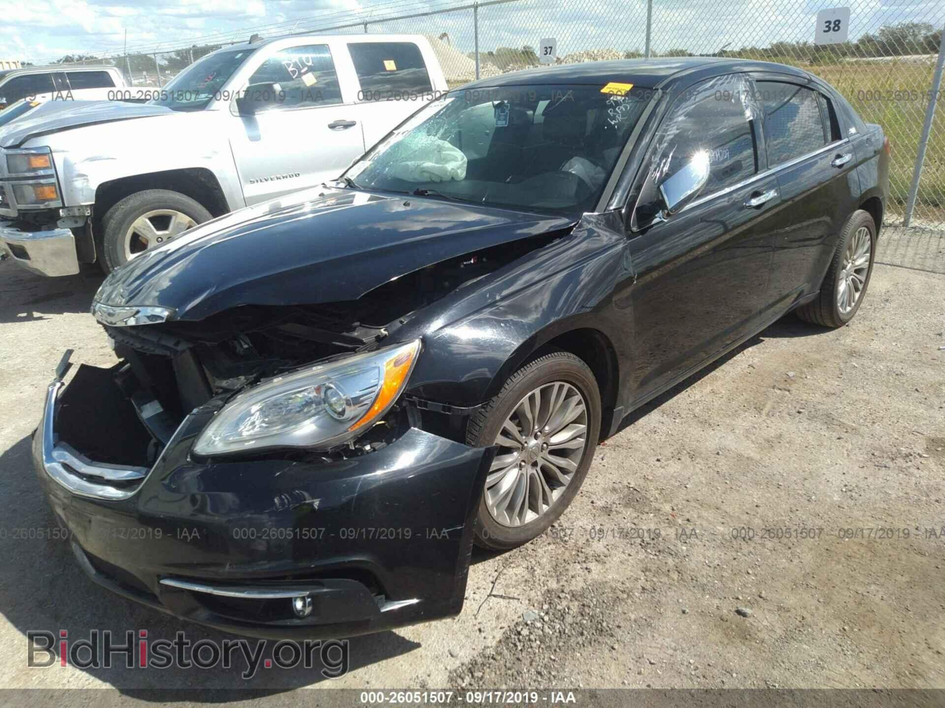 2012 CHRYSLER 200 - VIN: 1C3CCBCB7CN277558 - Photo 2
