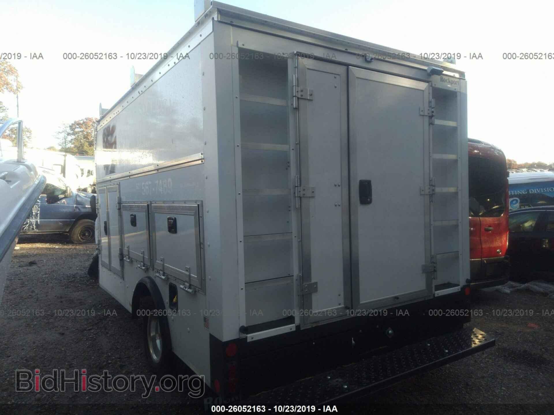 2019 FORD ECONOLINE - VIN: 1FDWE3F68KDC03184 - Фото 3