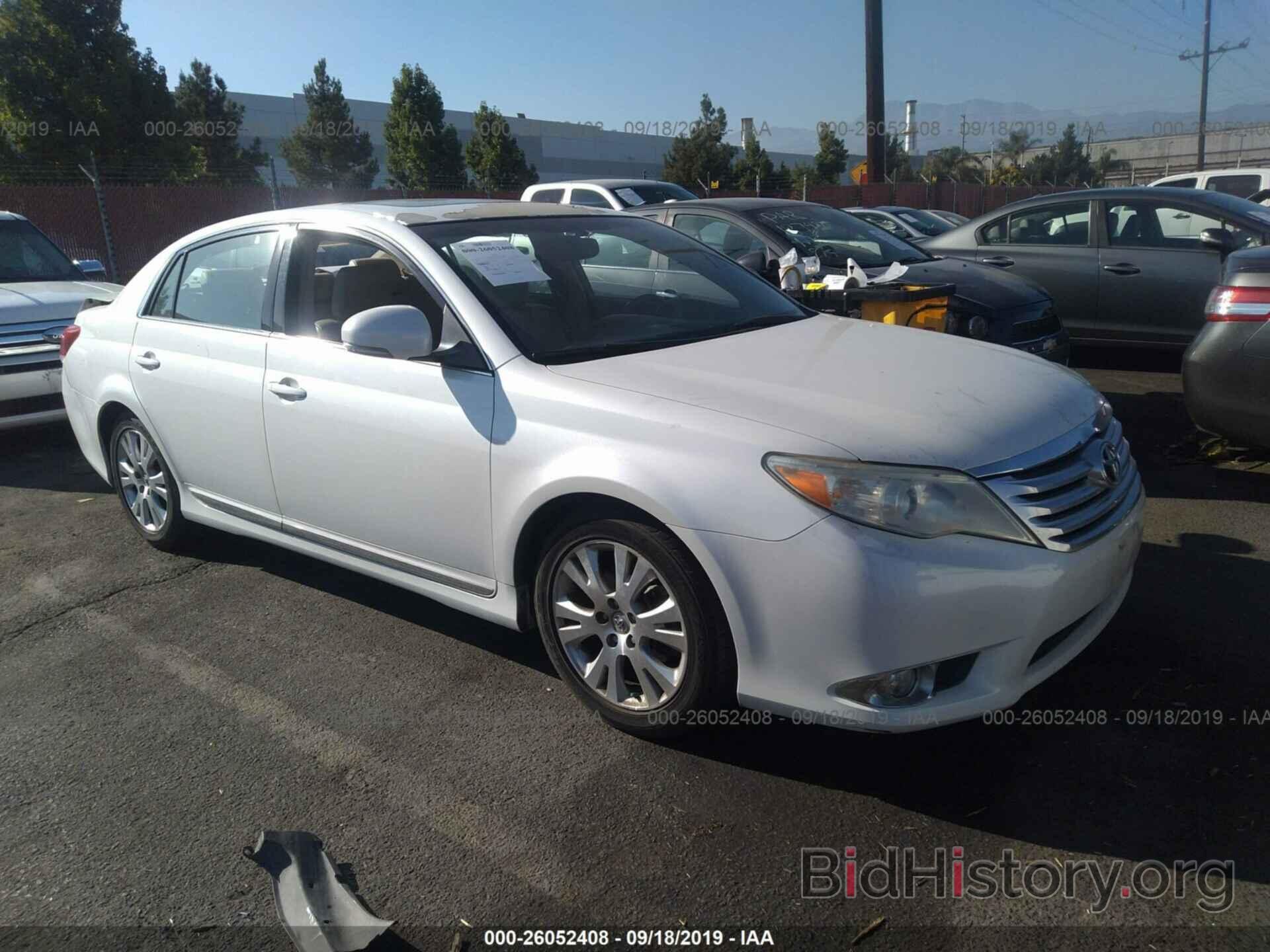 Photo 4T1BK3DB3BU406541 - TOYOTA AVALON 2011