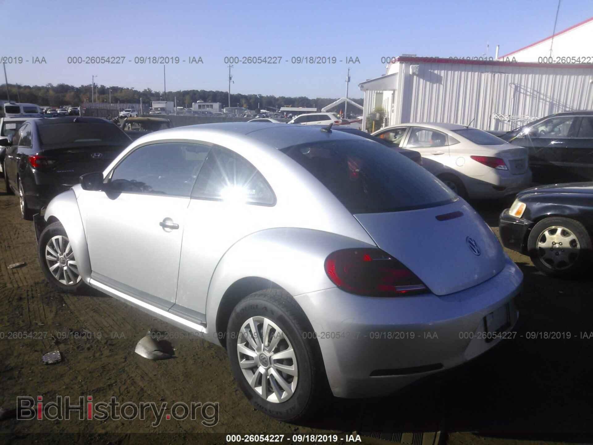 2013 VOLKSWAGEN BEETLE - VIN: 3VWFP7AT7DM645378 - Фото 3