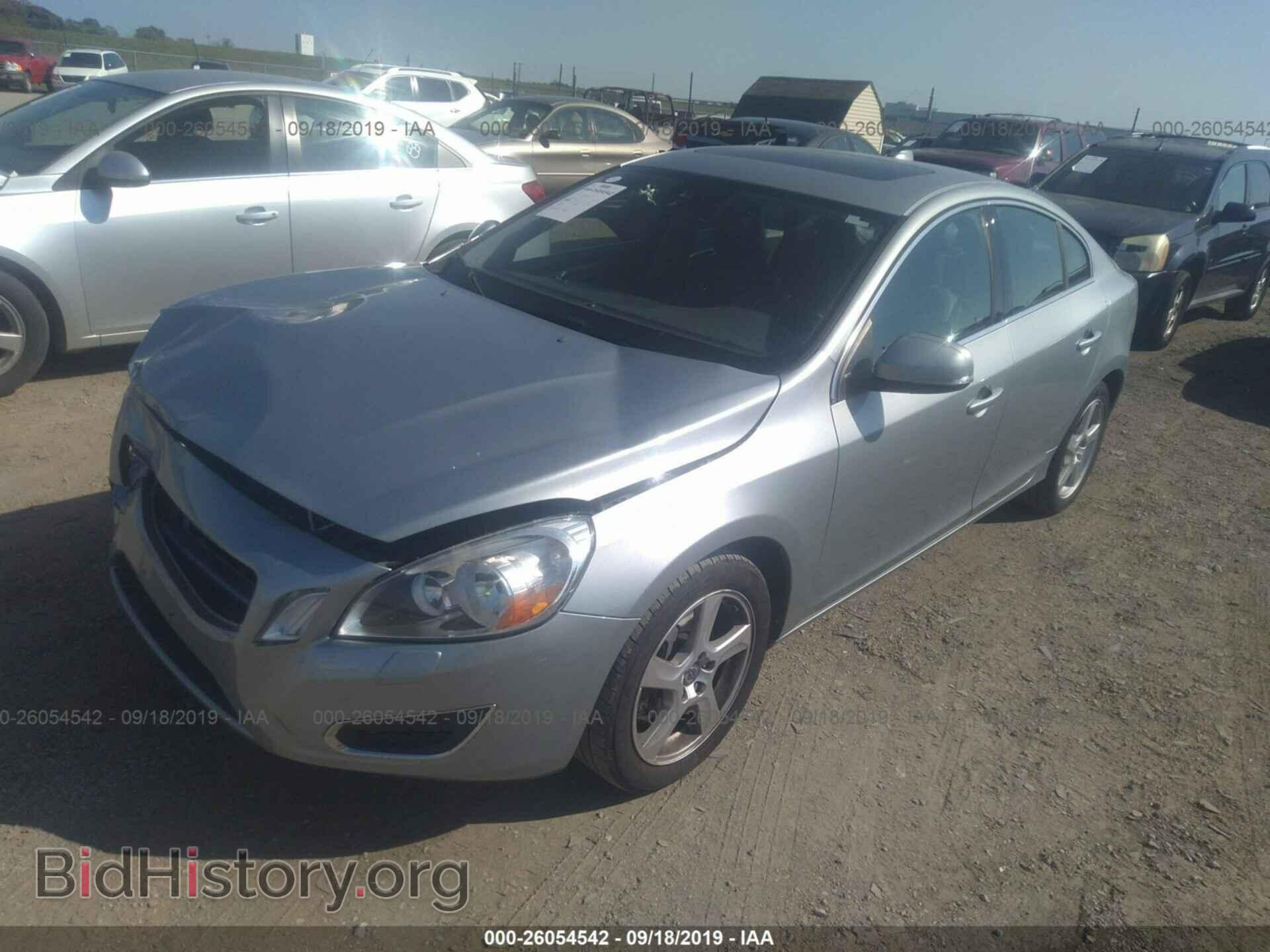 2013 VOLVO S60 - VIN: YV1612FS8D2225959 - Фото 2
