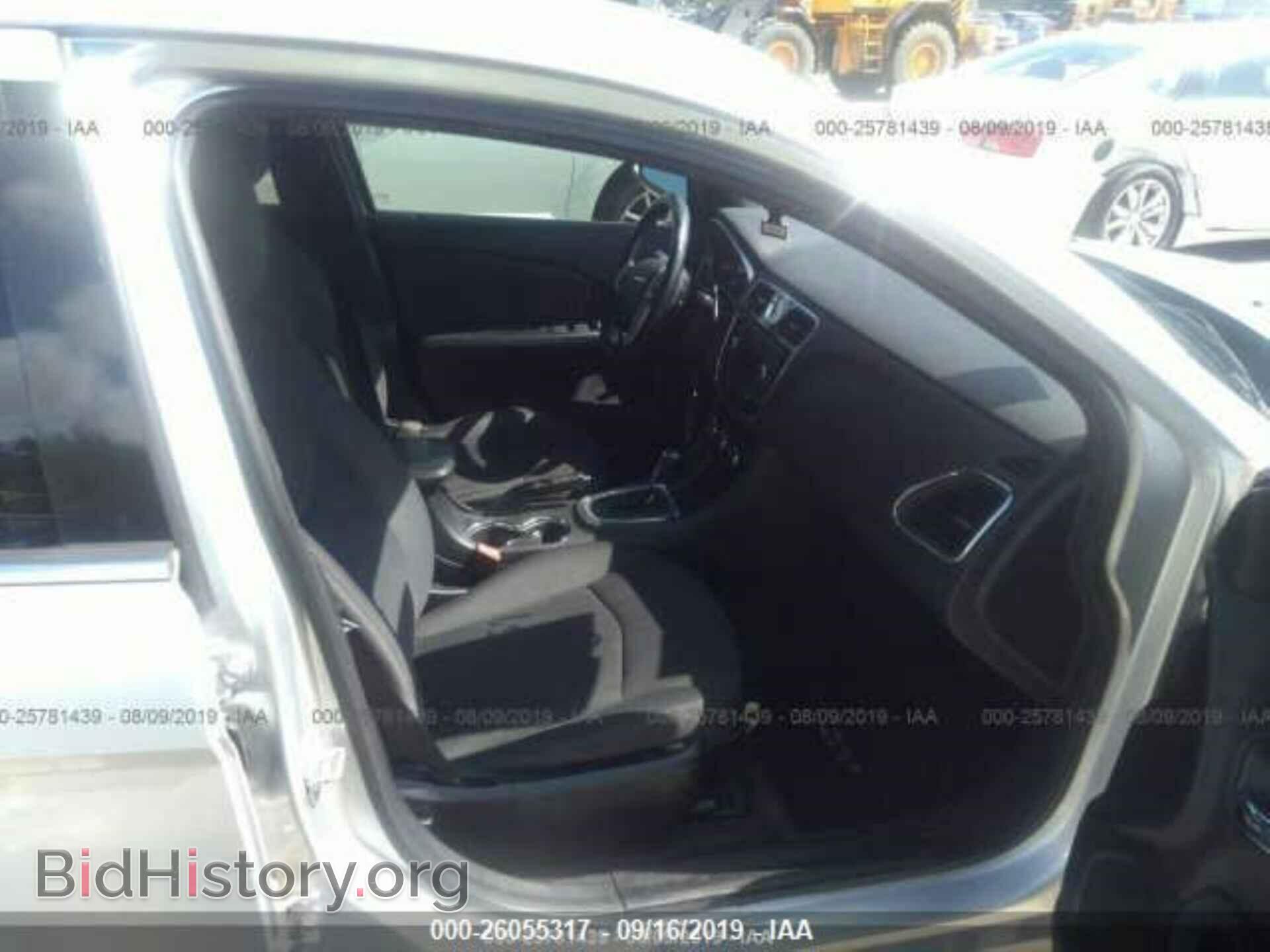2012 CHRYSLER 200 - VIN: 1C3CCBBB4CN217738 - Photo 5