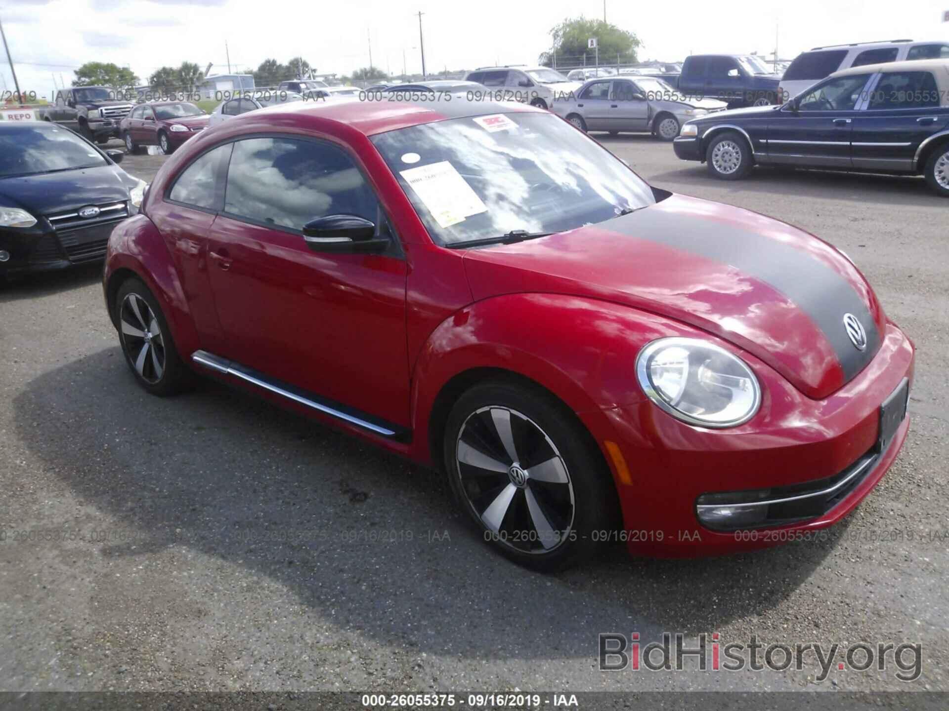 Photo 3VWV67AT0DM602032 - VOLKSWAGEN BEETLE 2013