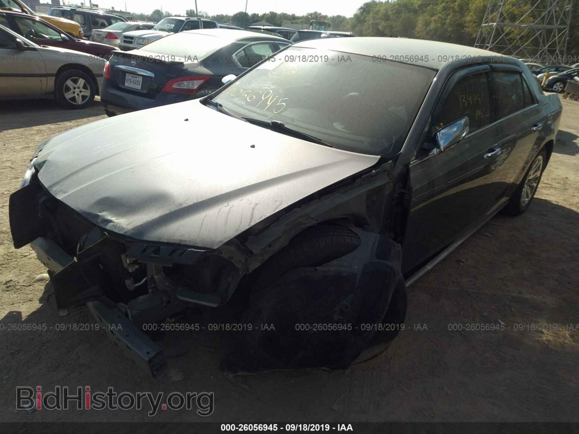 2012 CHRYSLER 300 - VIN: 2C3CCACG4CH237825 - Фото 2