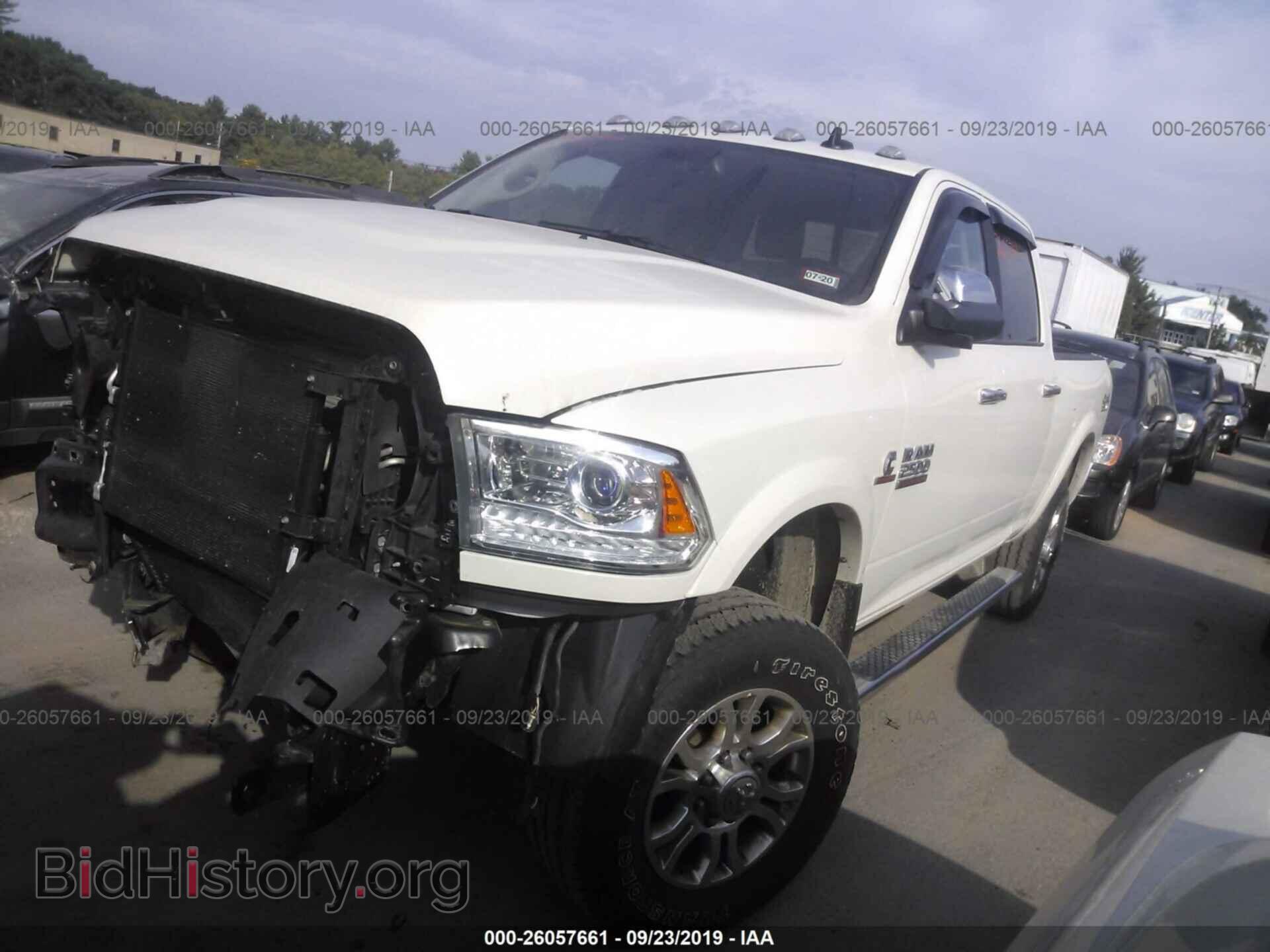 2017 RAM 2500 - VIN: 3C6UR5FL7HG679866 - Фото 2