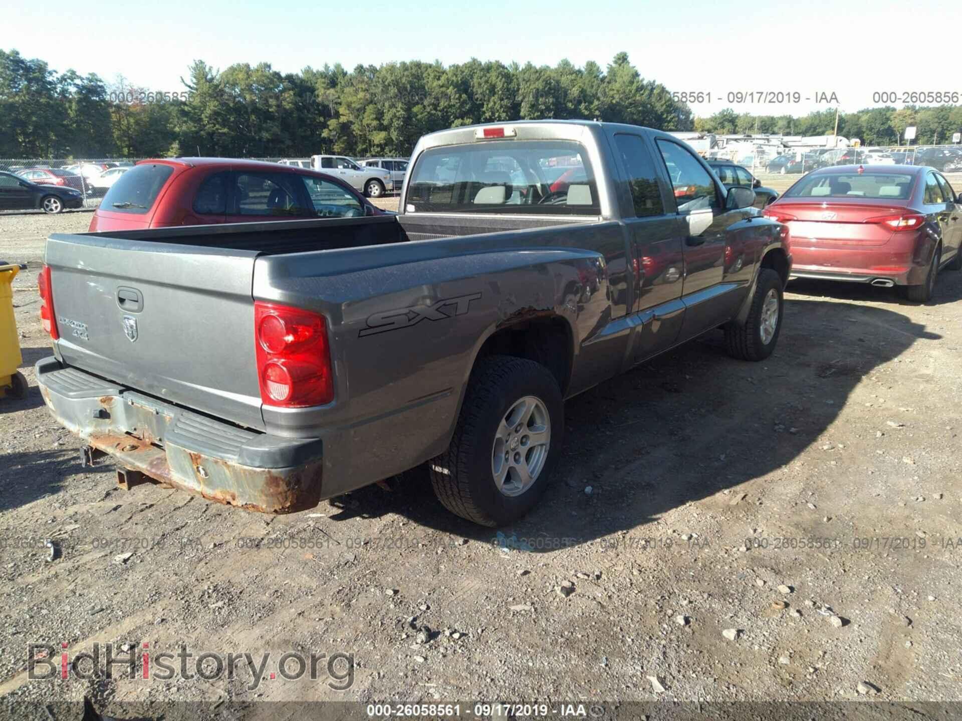 2007 DODGE DAKOTA - VIN: 1D7HW22K17S215502 - Фото 4