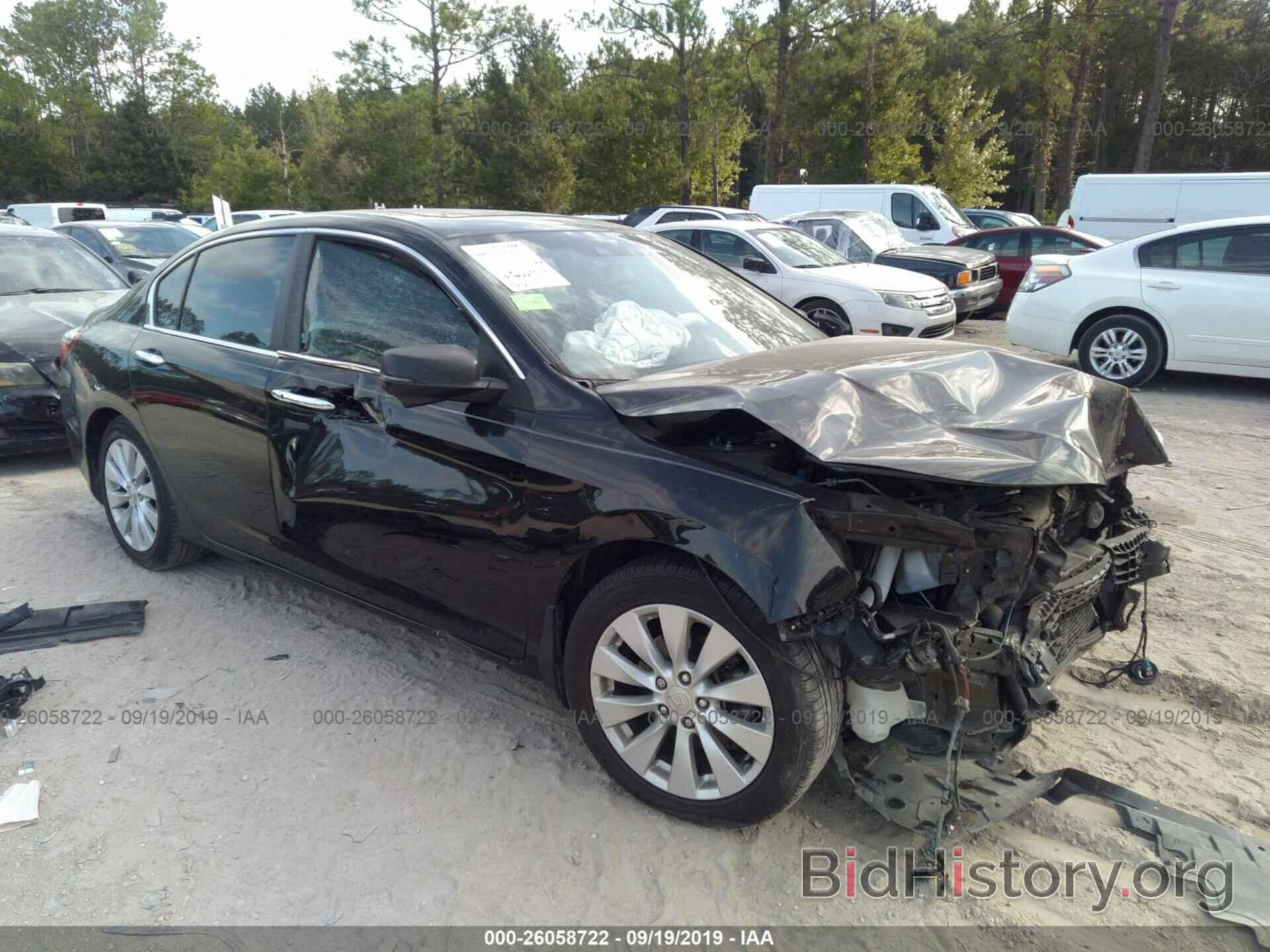 Photo 1HGCR2F87EA137337 - HONDA ACCORD 2014