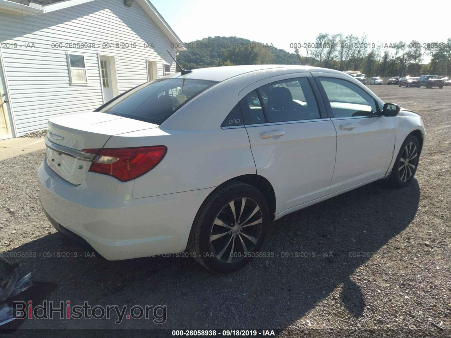 2013 CHRYSLER 200 - VIN: 1C3CCBBB5DN525521 - Photo 4