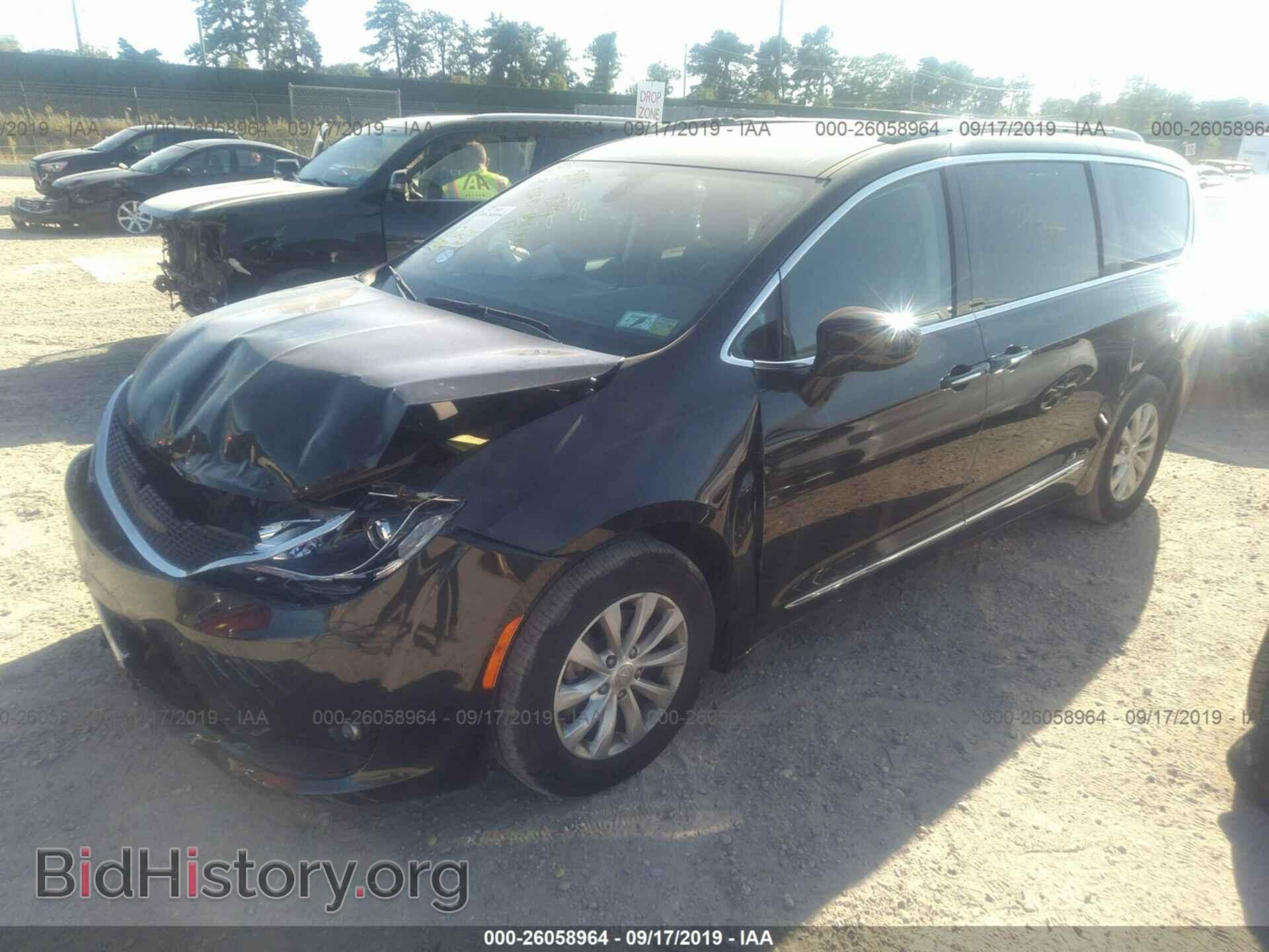 2017 CHRYSLER PACIFICA - VIN: 2C4RC1BG2HR571392 - Фото 2