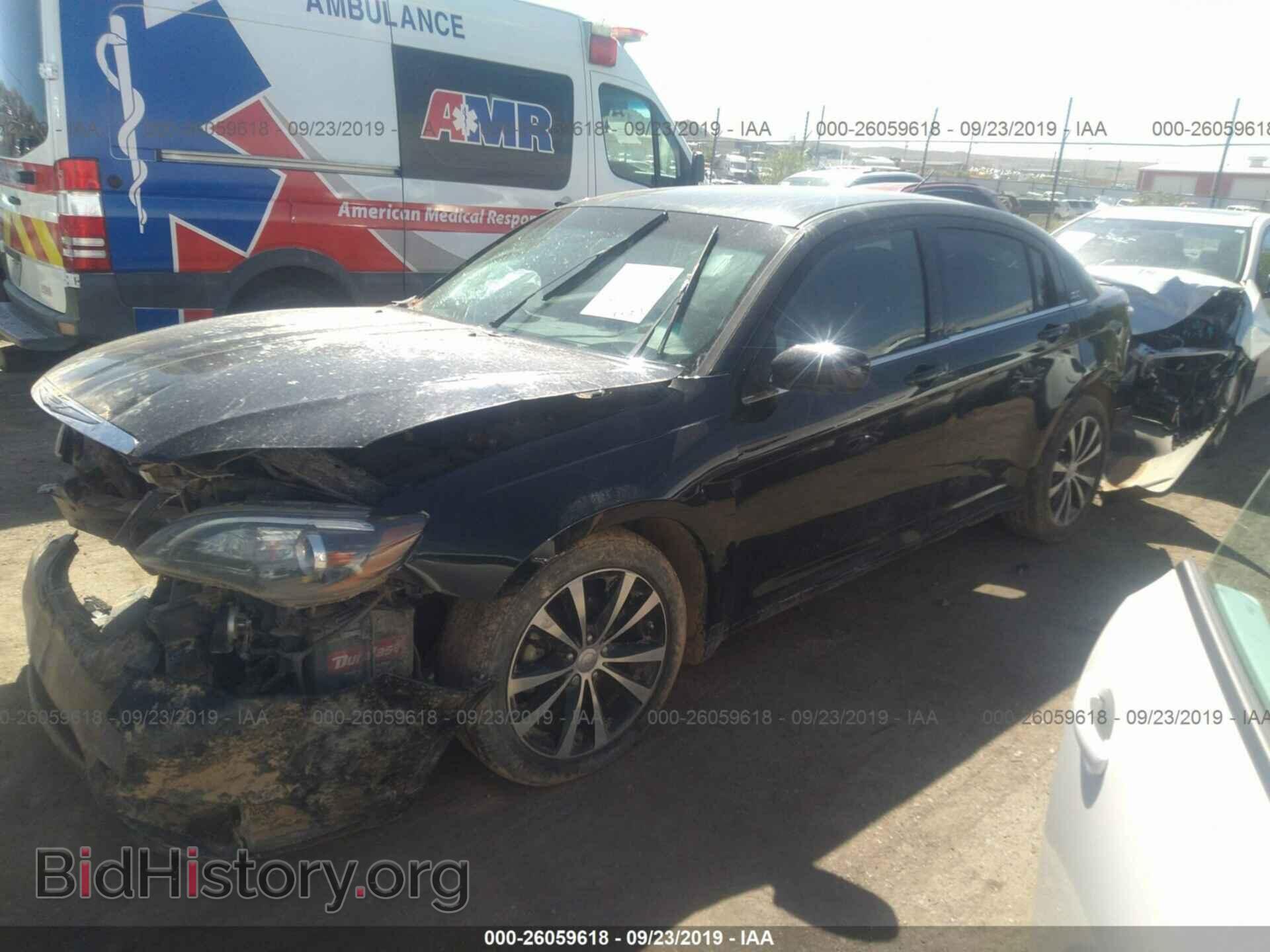 2014 CHRYSLER 200 - VIN: 1C3CCBBB2EN171944 - Photo 2