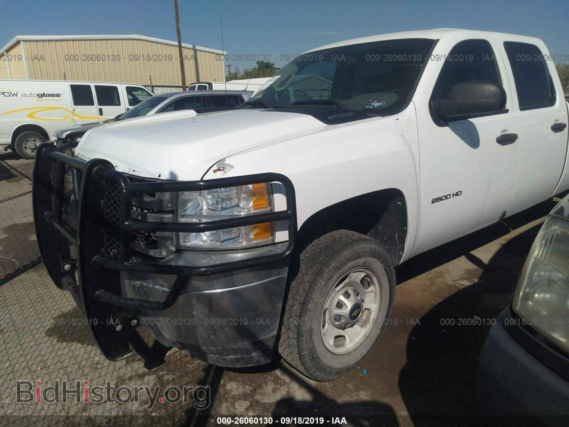 2011 CHEVROLET SILVERADO - VIN: 1GC1CVCG2BF256156 - Фото 2
