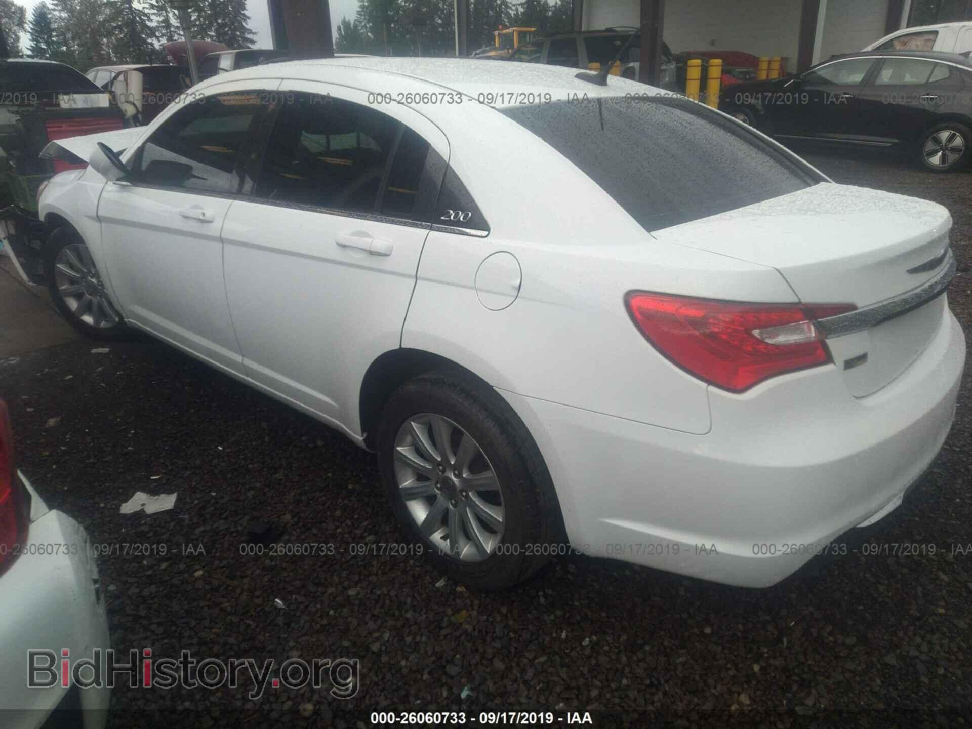2013 CHRYSLER 200 - VIN: 1C3CCBBG1DN527875 - Фото 3