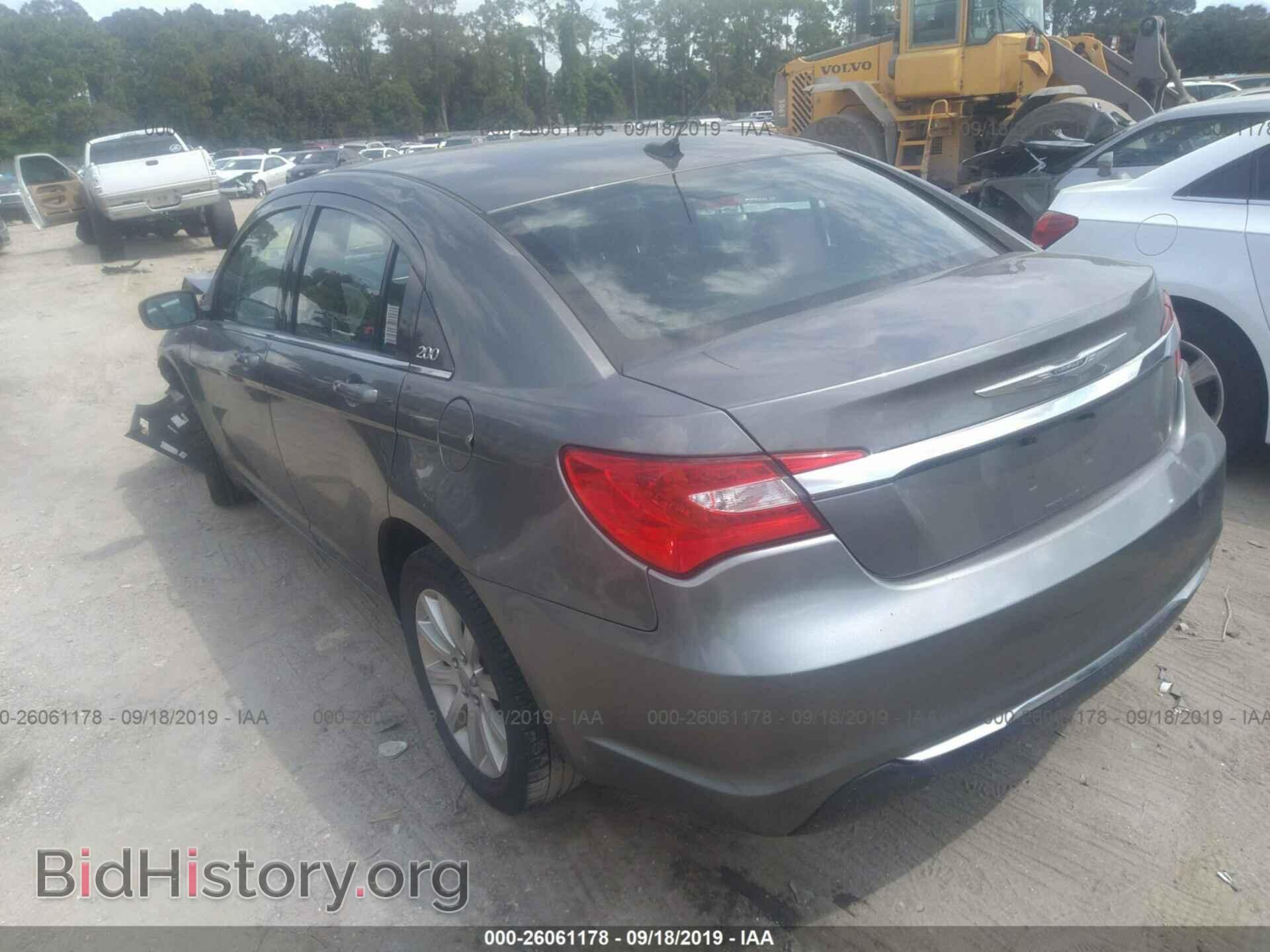 2013 CHRYSLER 200 - VIN: 1C3CCBBB3DN592599 - Фото 3