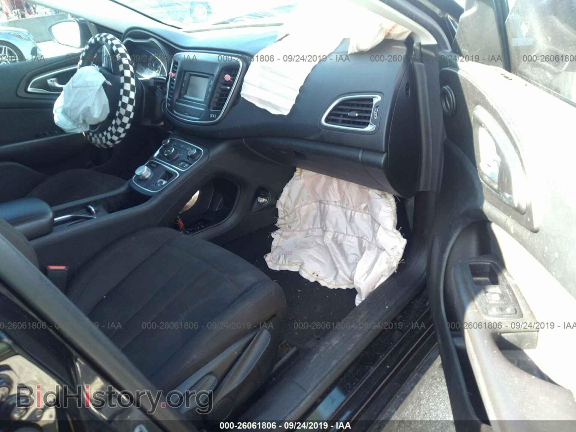2015 CHRYSLER 200 - VIN: 1C3CCCAB1FN653877 - Photo 5