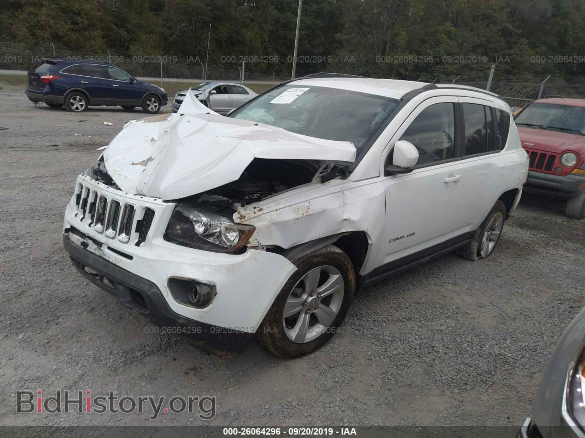 2014 JEEP COMPASS - VIN: 1C4NJDEB7ED520961 - Photo 2