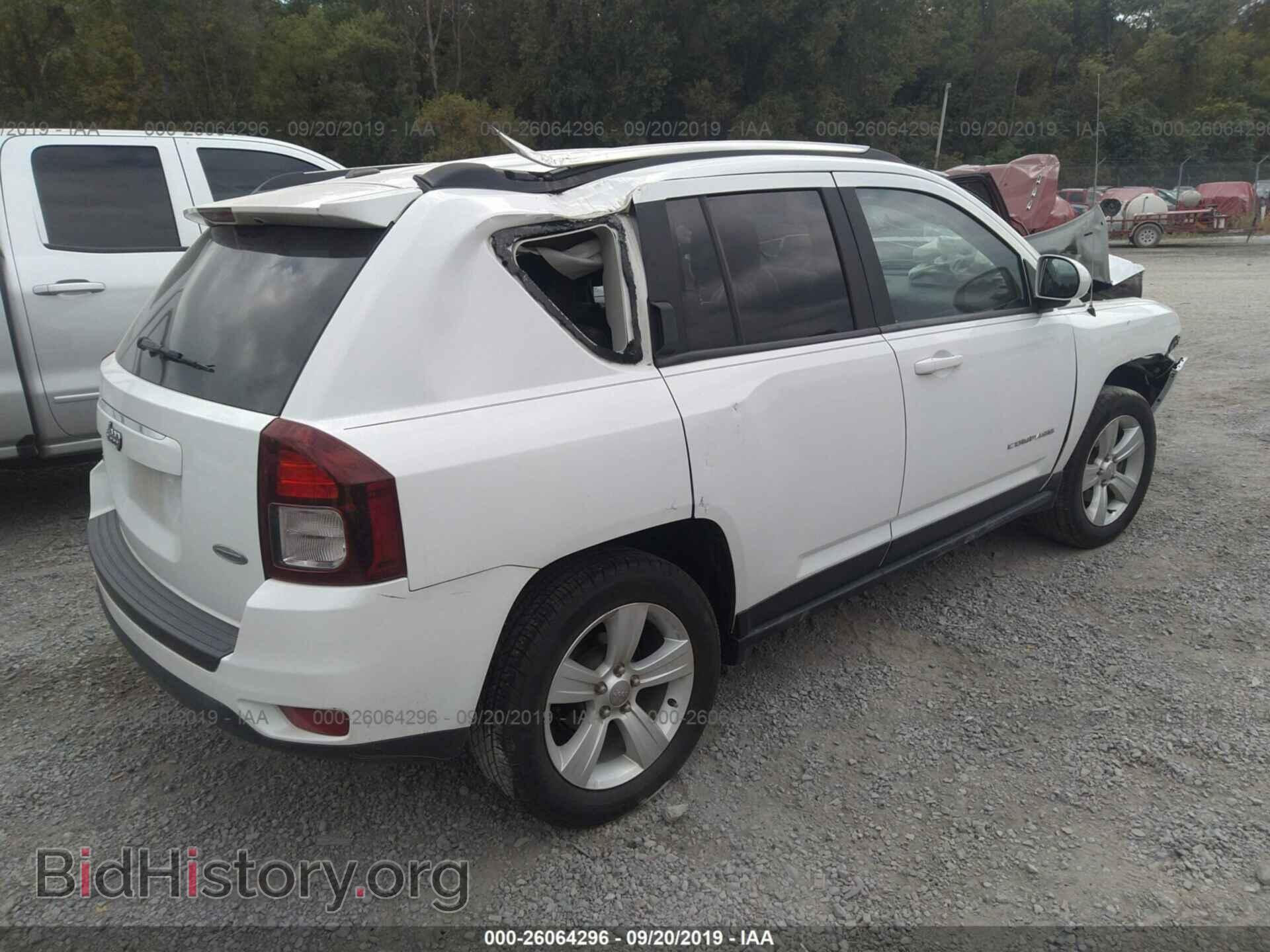 2014 JEEP COMPASS - VIN: 1C4NJDEB7ED520961 - Photo 4