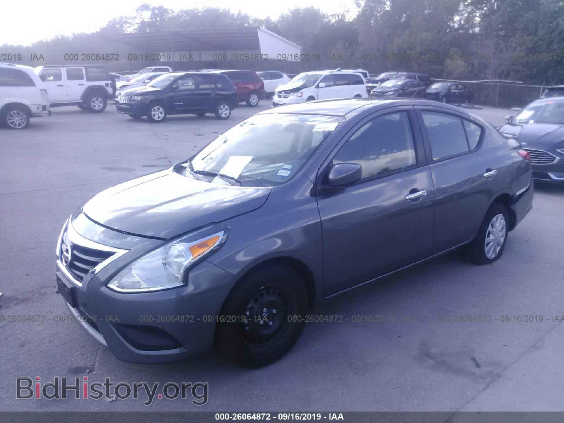 2019 NISSAN VERSA - VIN: 3N1CN7AP3KL875830 - Фото 2