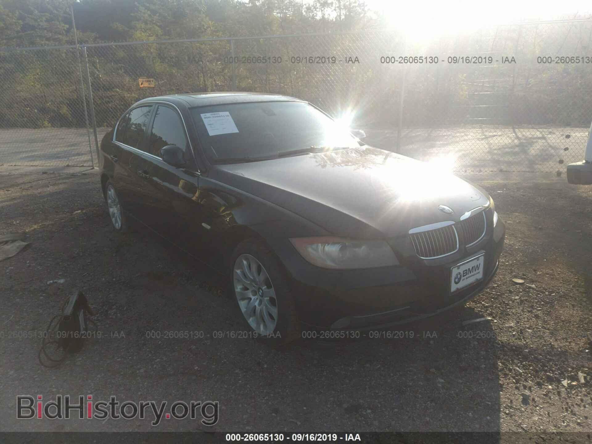 Photo WBAVB33576KS31433 - BMW 330 2006