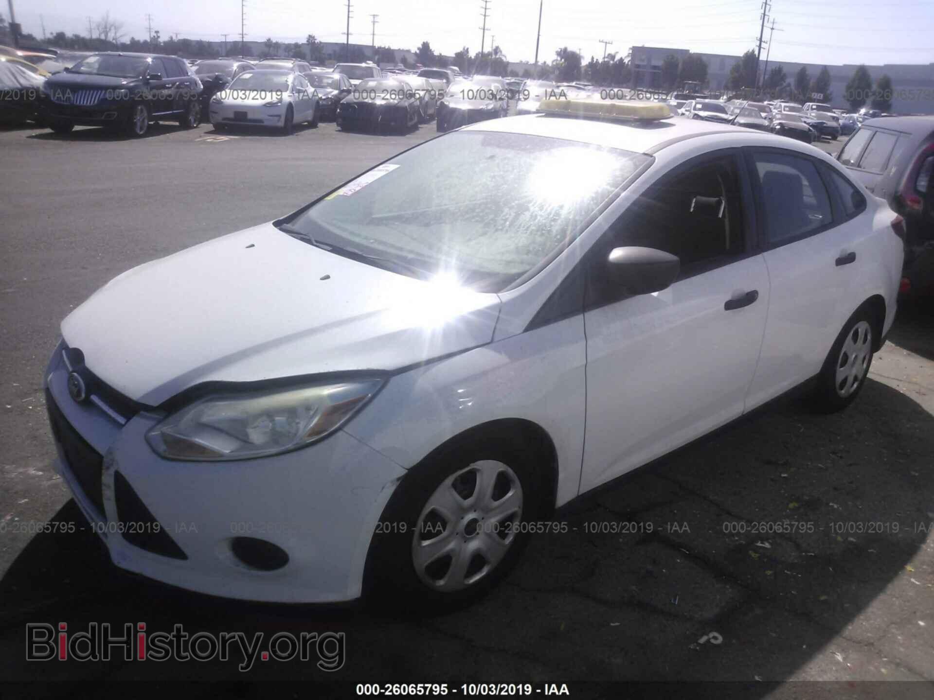 2014 FORD FOCUS - VIN: 1FADP3E2XEL462666 - Фото 2