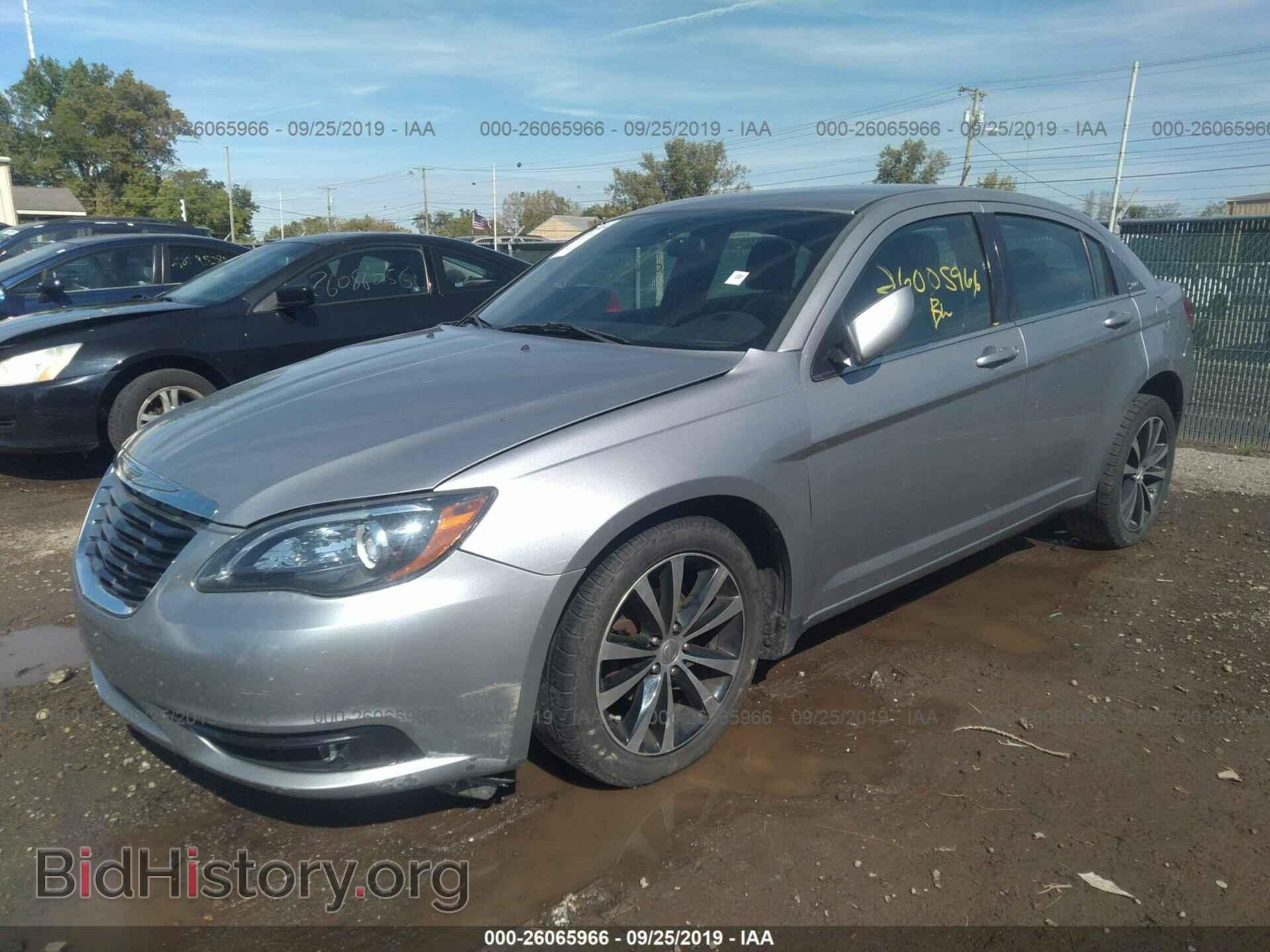2014 CHRYSLER 200 - VIN: 1C3CCBBB5EN107672 - Photo 2
