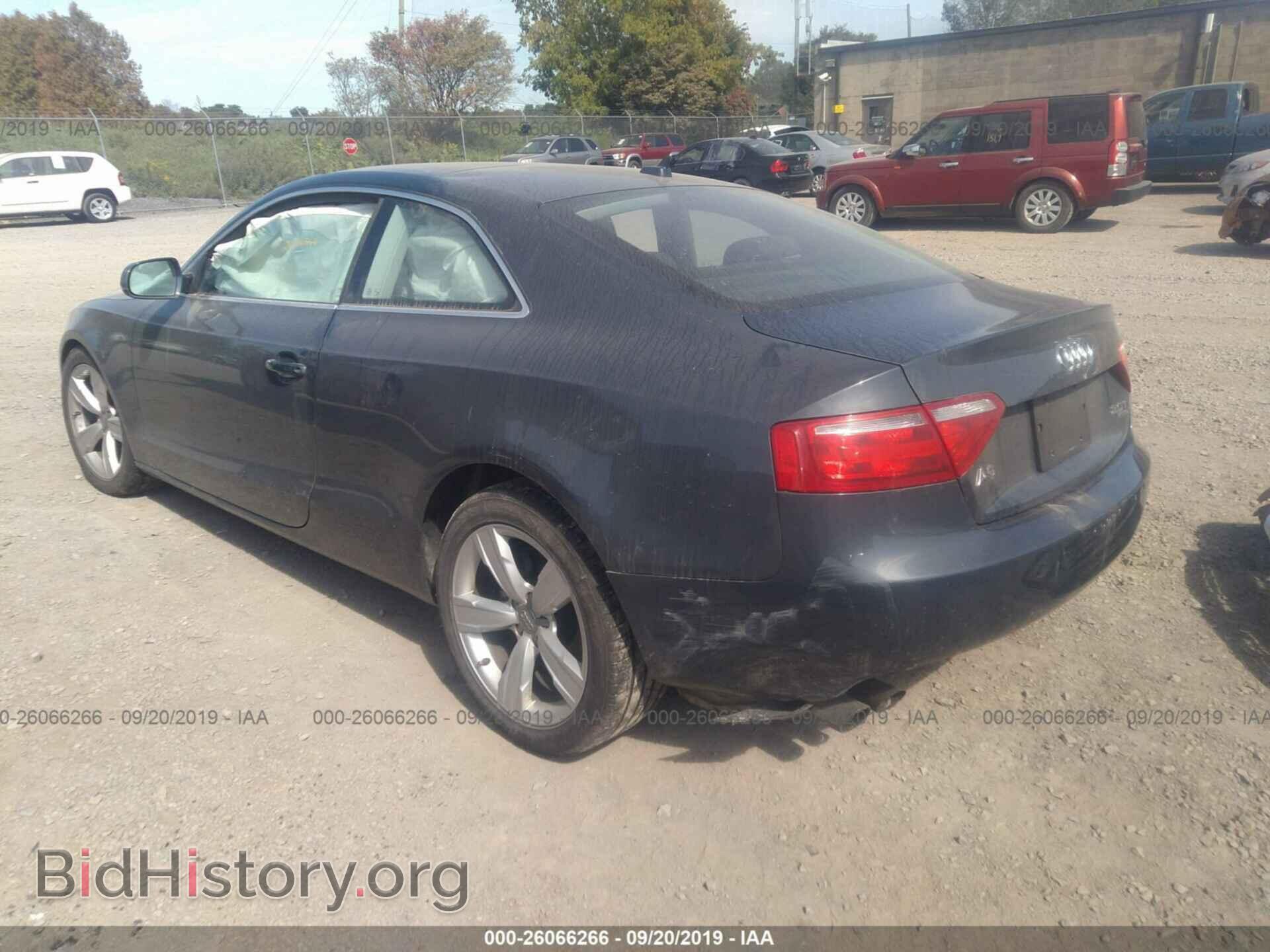 2011 AUDI A5 - VIN: WAUGFAFR1BA025010 - Фото 3