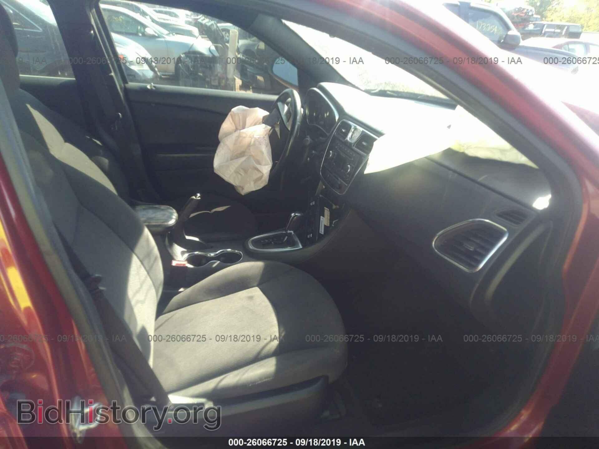 2013 CHRYSLER 200 - VIN: 1C3CCBBB5DN764132 - Photo 5