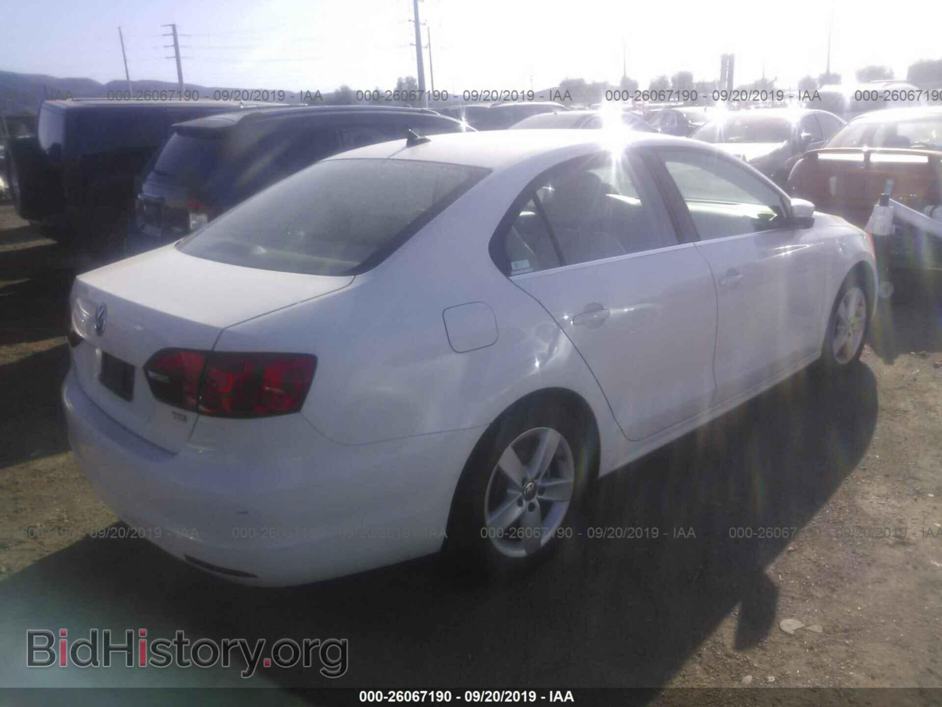 2014 VOLKSWAGEN JETTA - VIN: 3VWLL7AJ2EM390167 - Photo 4