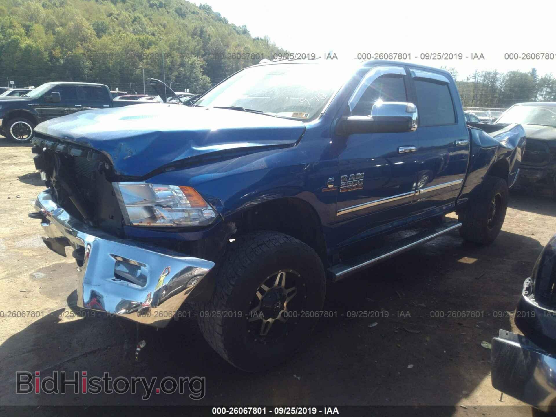 2018 RAM 2500 - VIN: 3C6UR5DL6JG102335 - Фото 2
