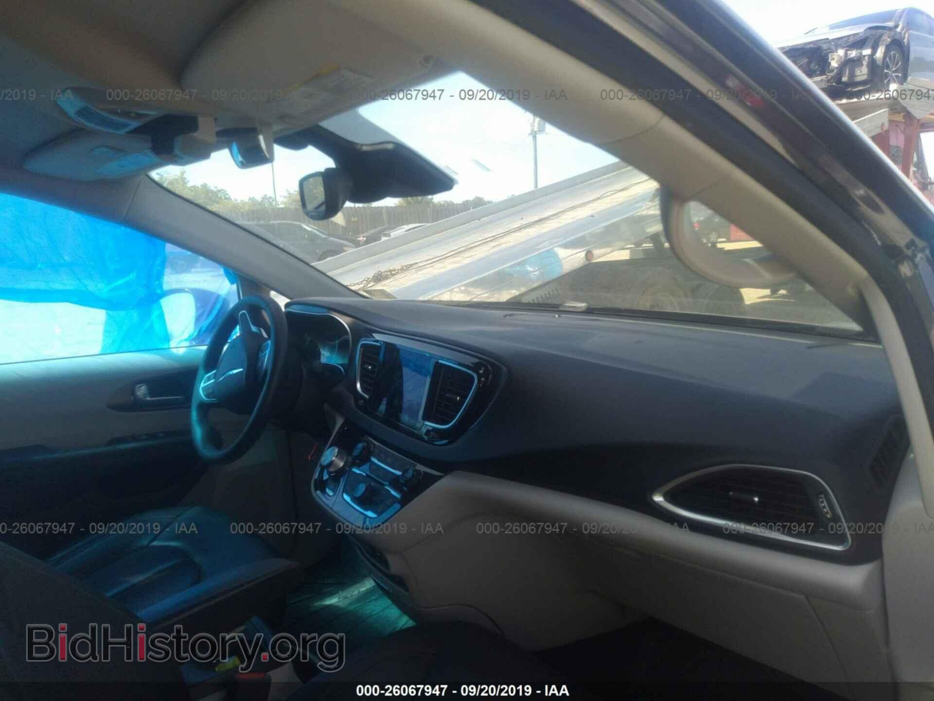 2017 CHRYSLER PACIFICA - VIN: 2C4RC1EG8HR723302 - Фото 5