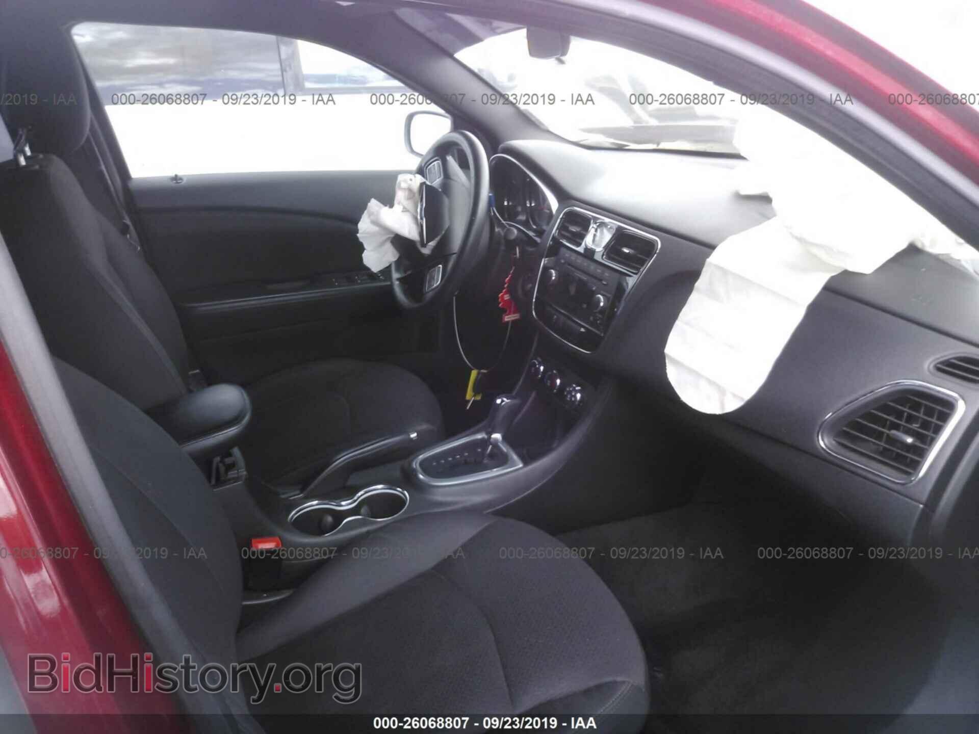 2014 CHRYSLER 200 - VIN: 1C3CCBAB3EN210820 - Фото 5