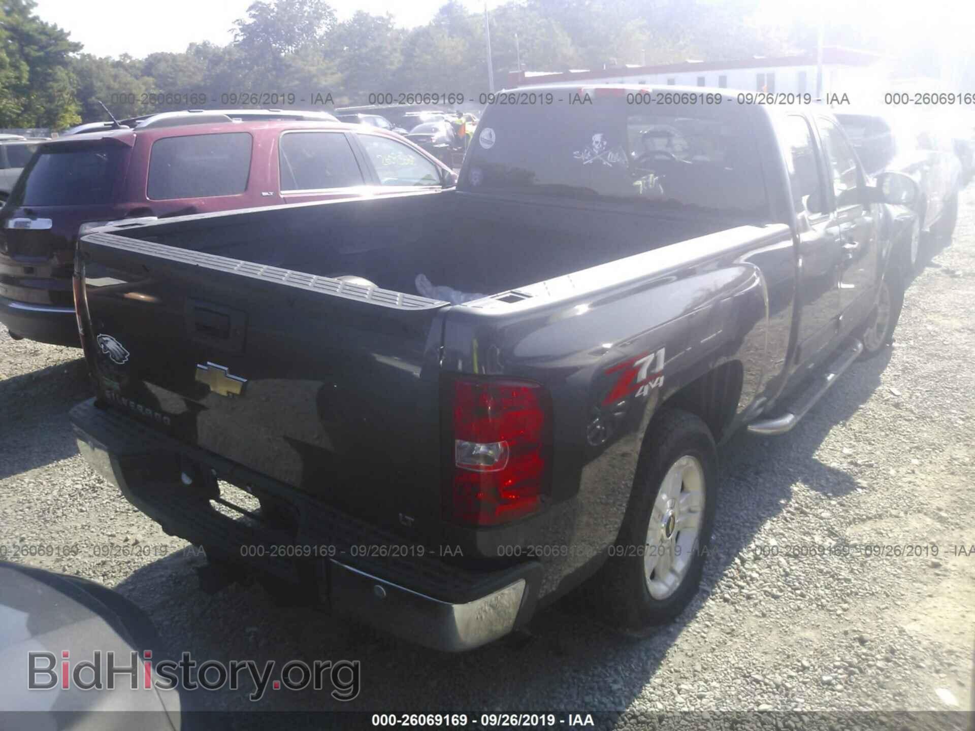 2011 CHEVROLET SILVERADO - VIN: 1GCRKSE30BZ123473 - Photo 4