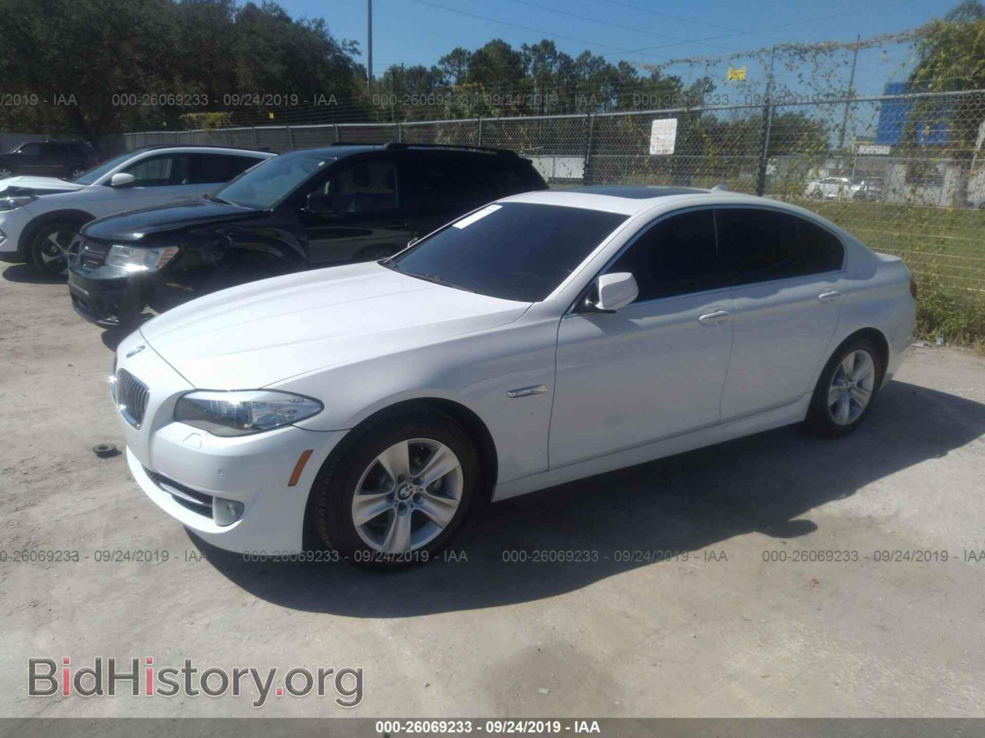 2012 BMW 528 - VIN: WBAXG5C52CC594251 - Фото 2