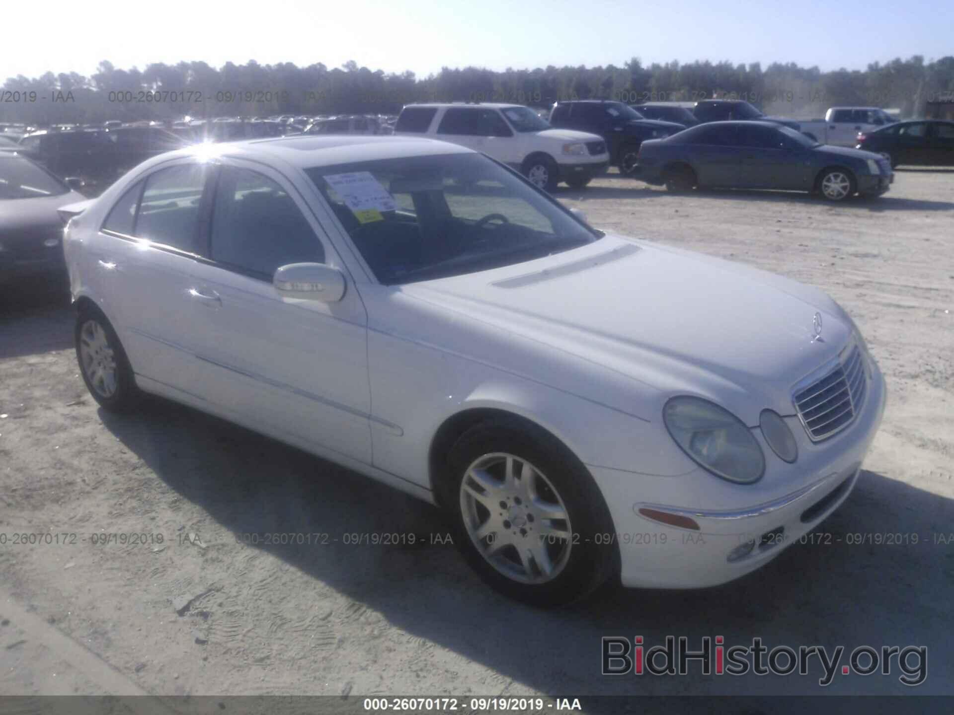 Photo WDBUF65J23A257615 - MERCEDES-BENZ E 2003