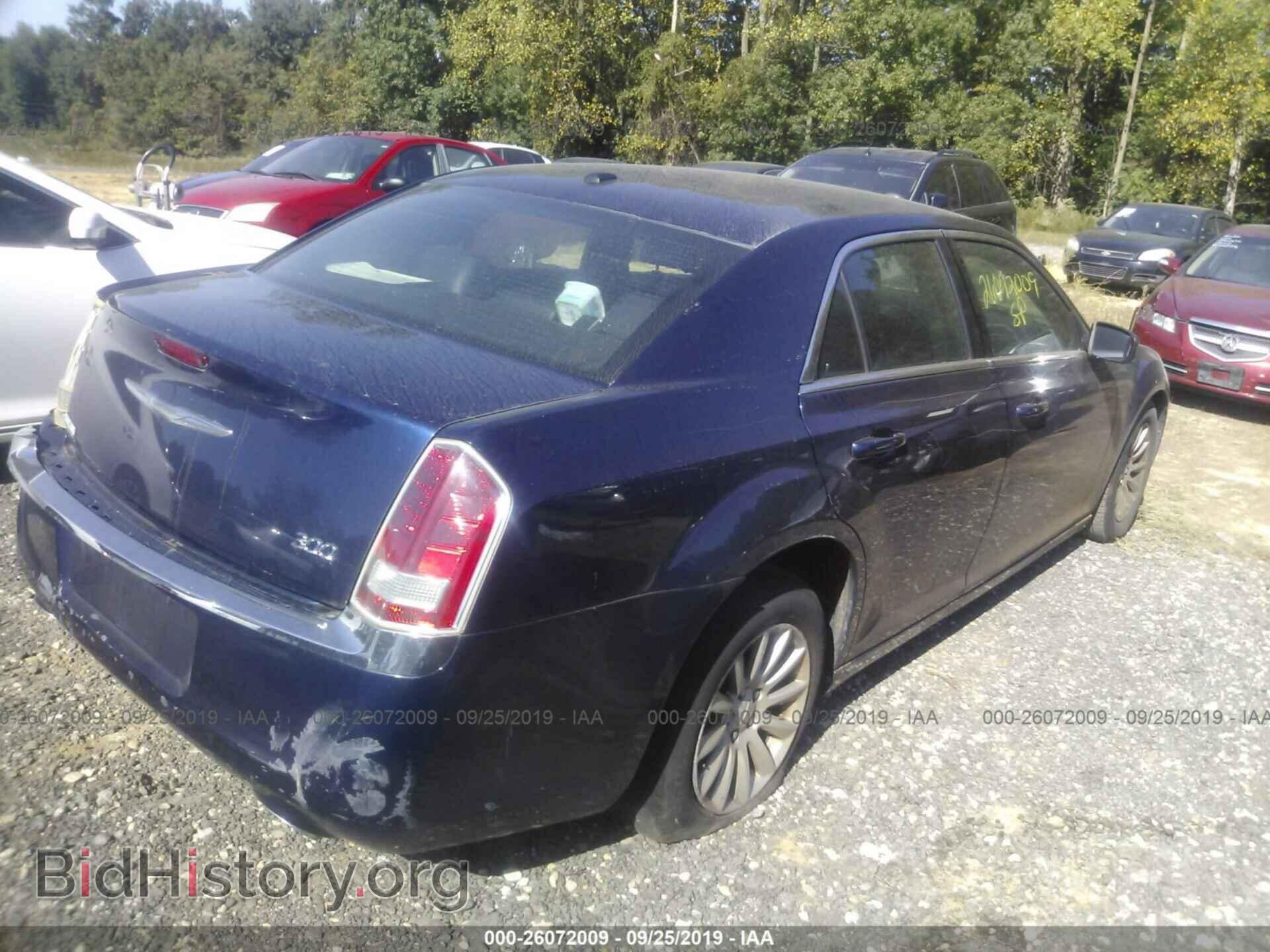 2013 CHRYSLER 300 - VIN: 2C3CCAAG2DH658916 - Фото 4